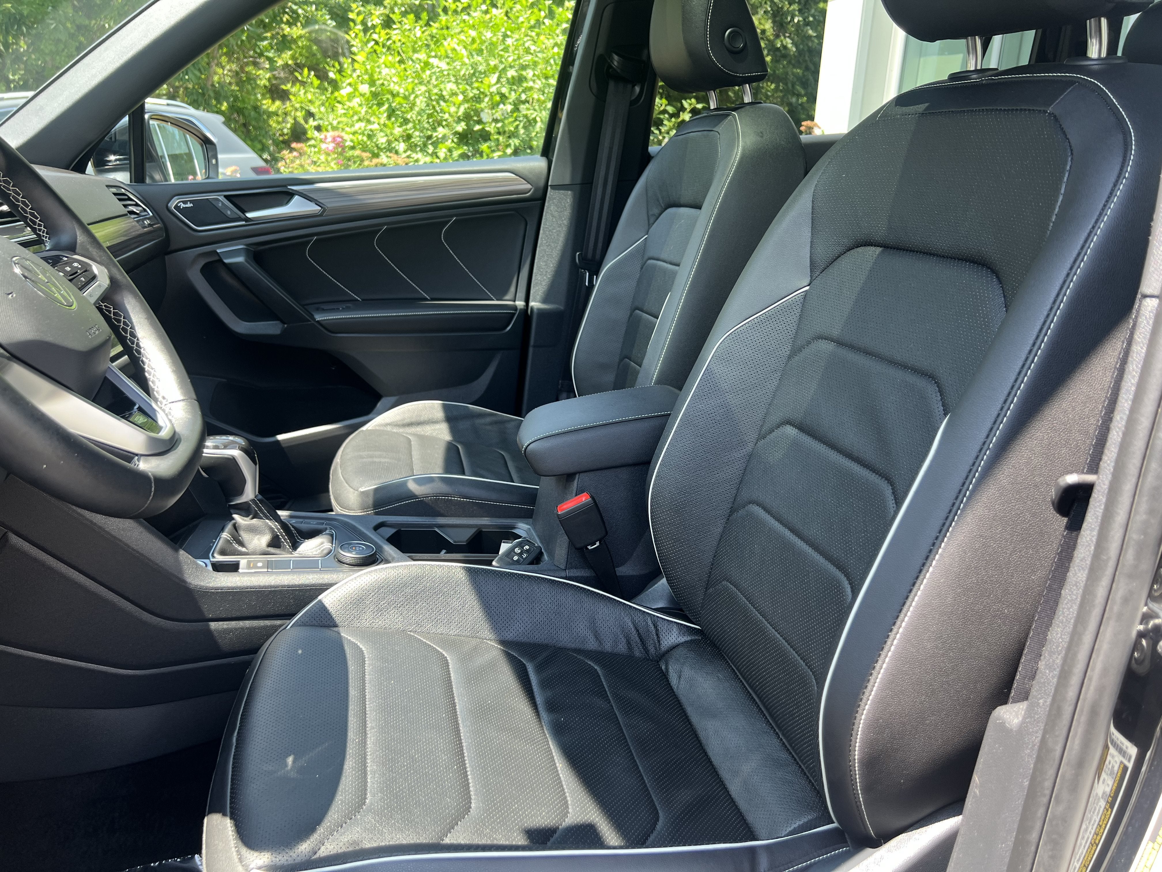 2023 Volkswagen Tiguan SEL R-Line