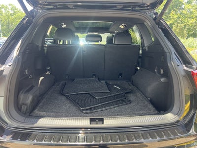 2023 Volkswagen Tiguan SEL R-Line
