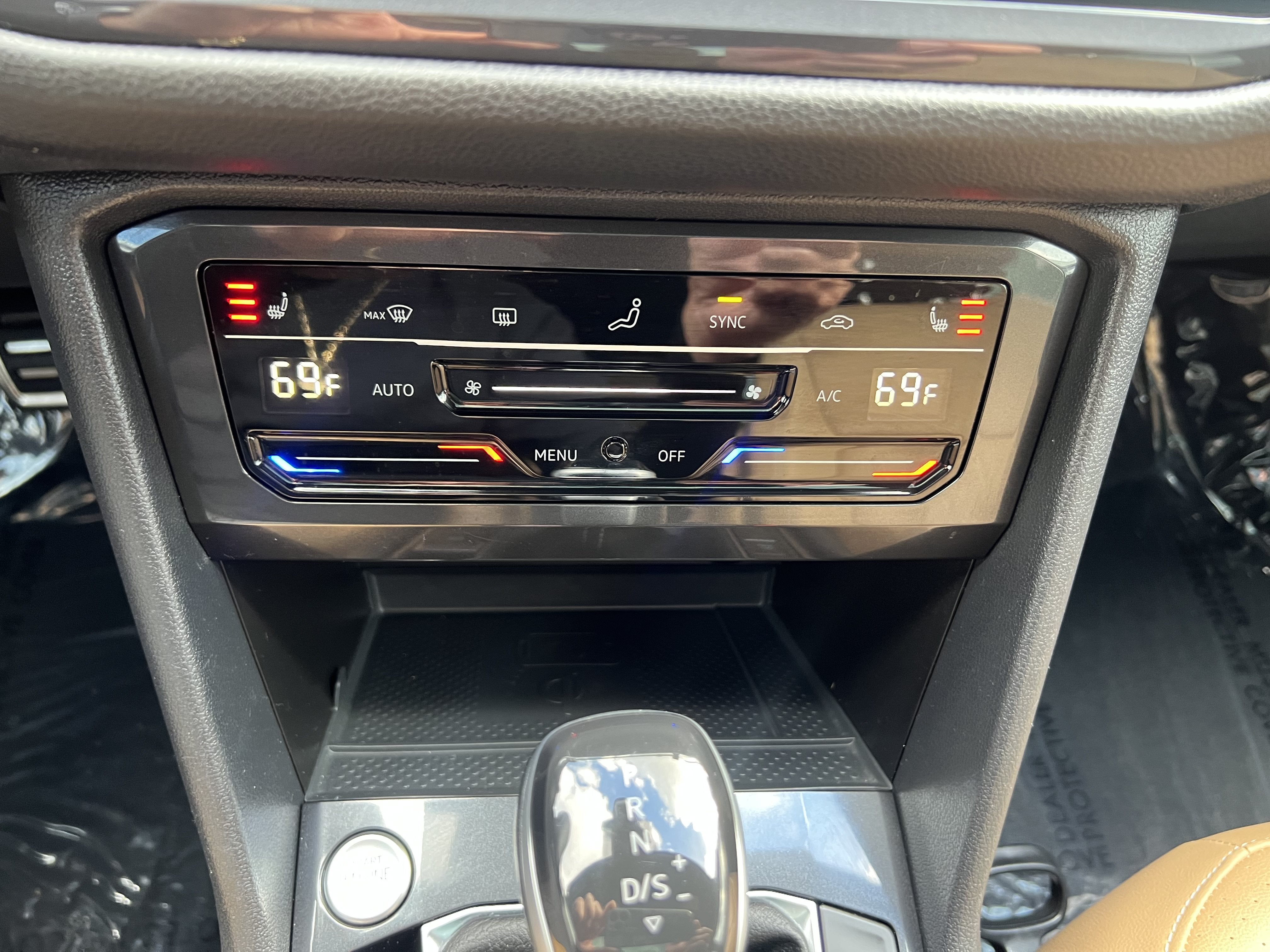 2023 Volkswagen Tiguan SE R-Line Black