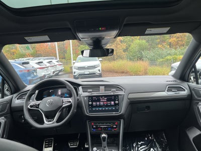2024 Volkswagen Tiguan SE R-Line Black
