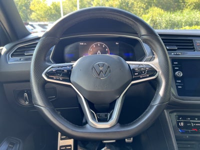2022 Volkswagen Tiguan SE R-Line Black