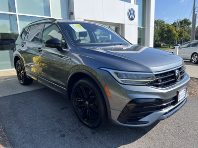 2022 Volkswagen Tiguan SE R-Line Black