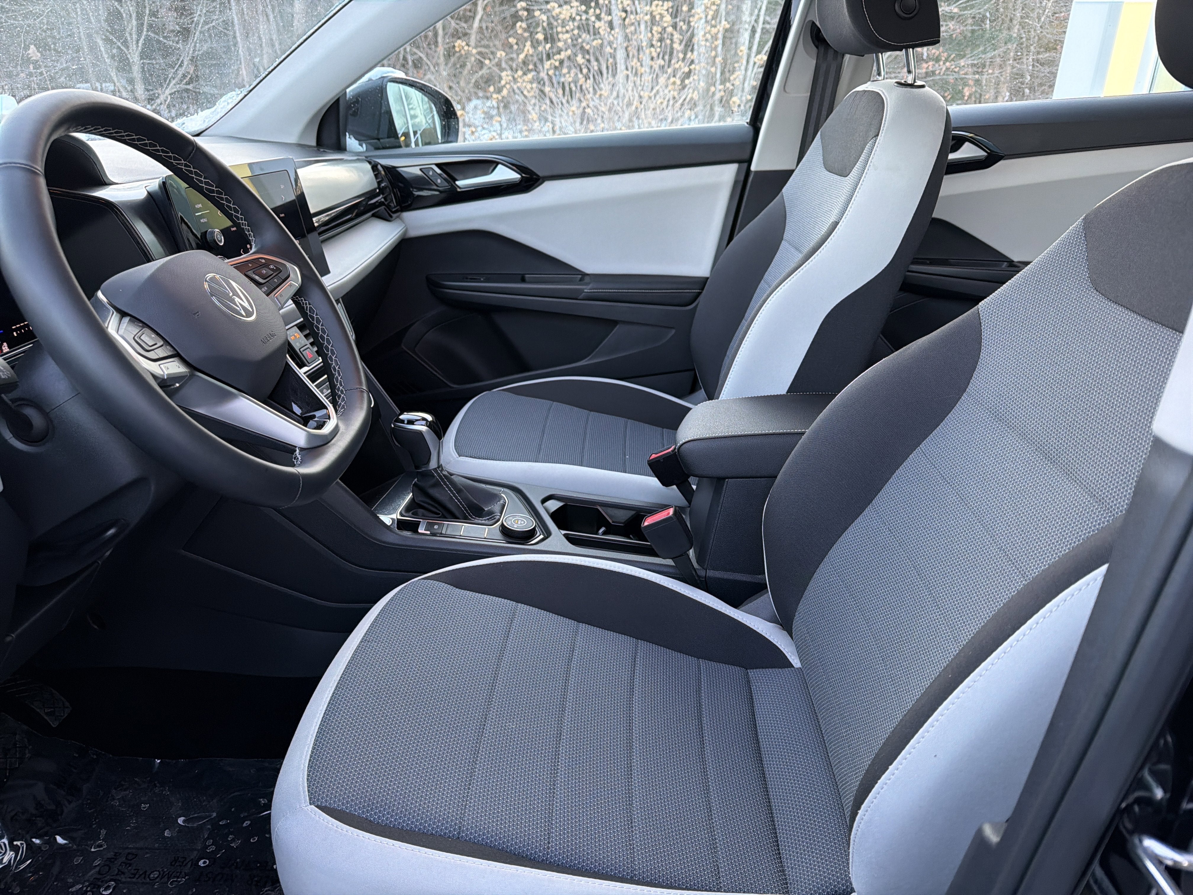 2025 Volkswagen Taos S