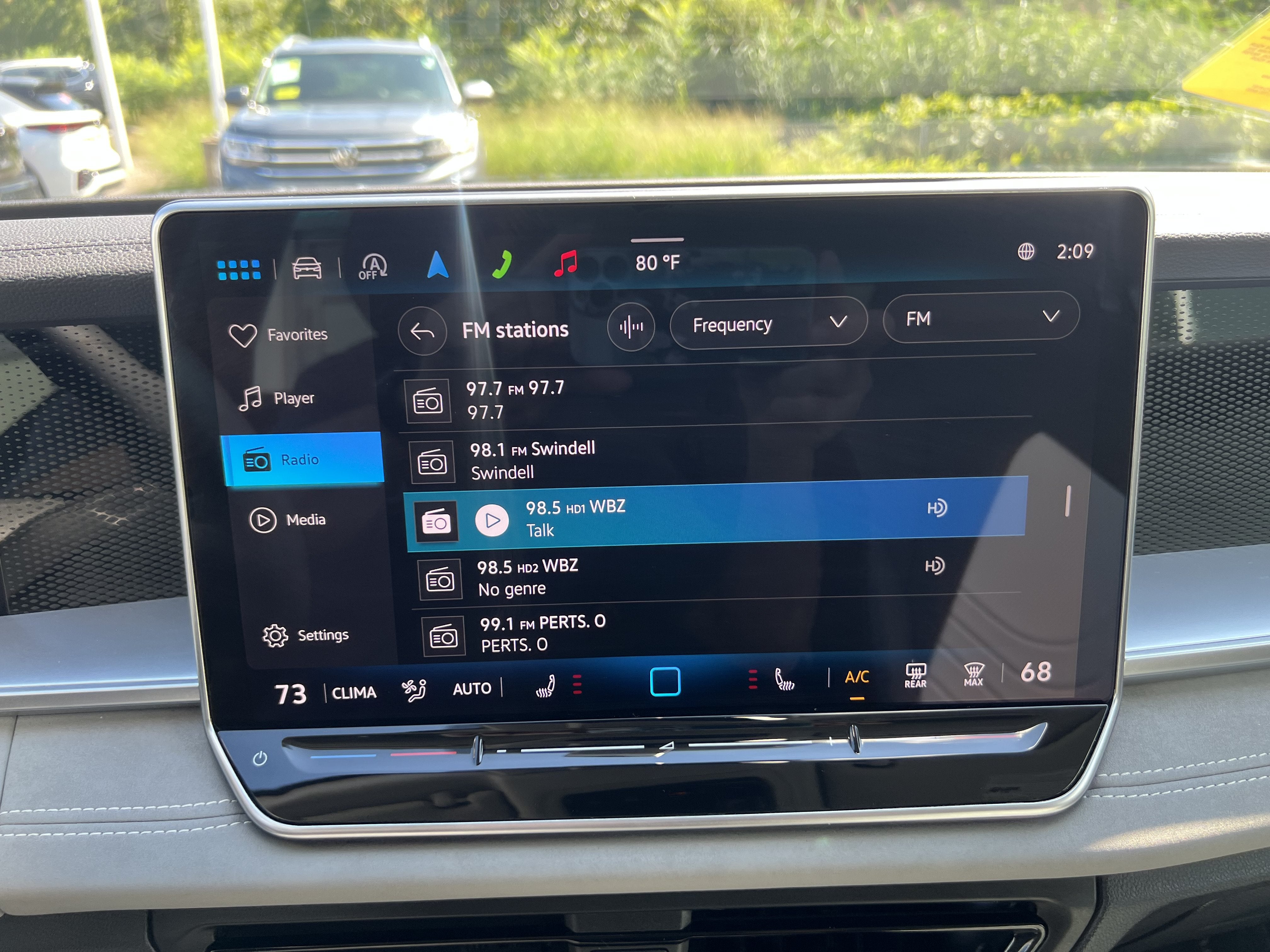 2025 Volkswagen Tiguan SE
