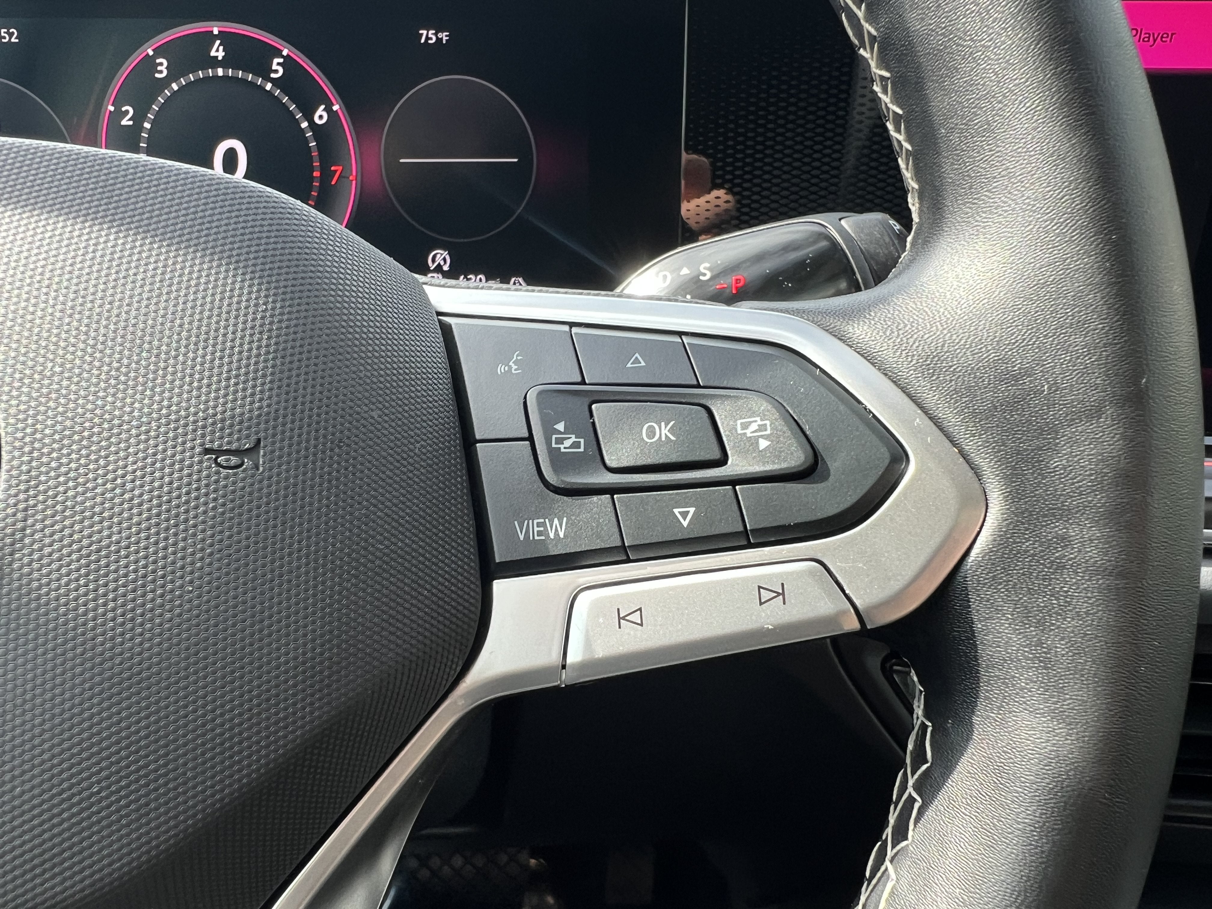 2025 Volkswagen Tiguan SE