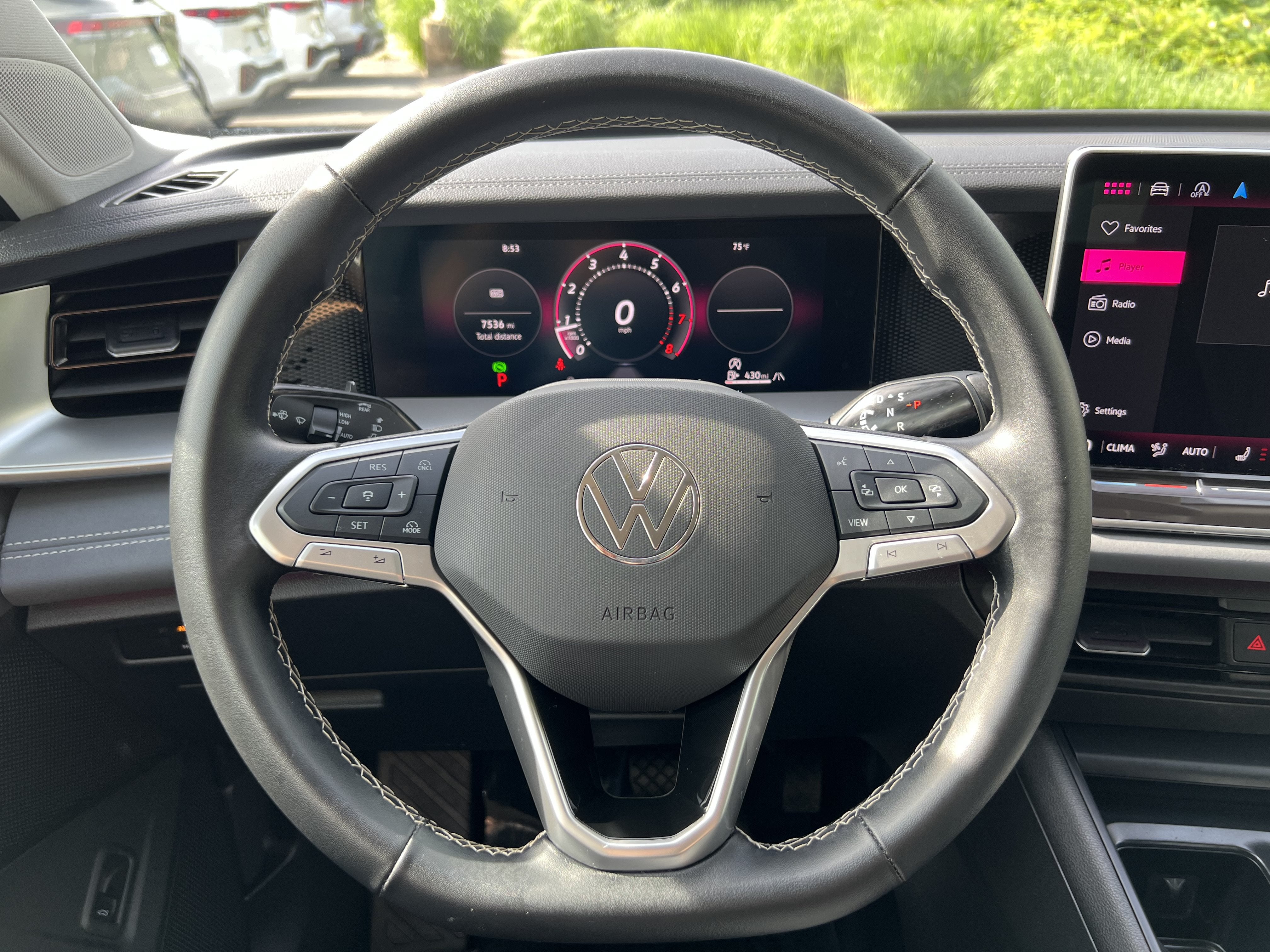 2025 Volkswagen Tiguan SE