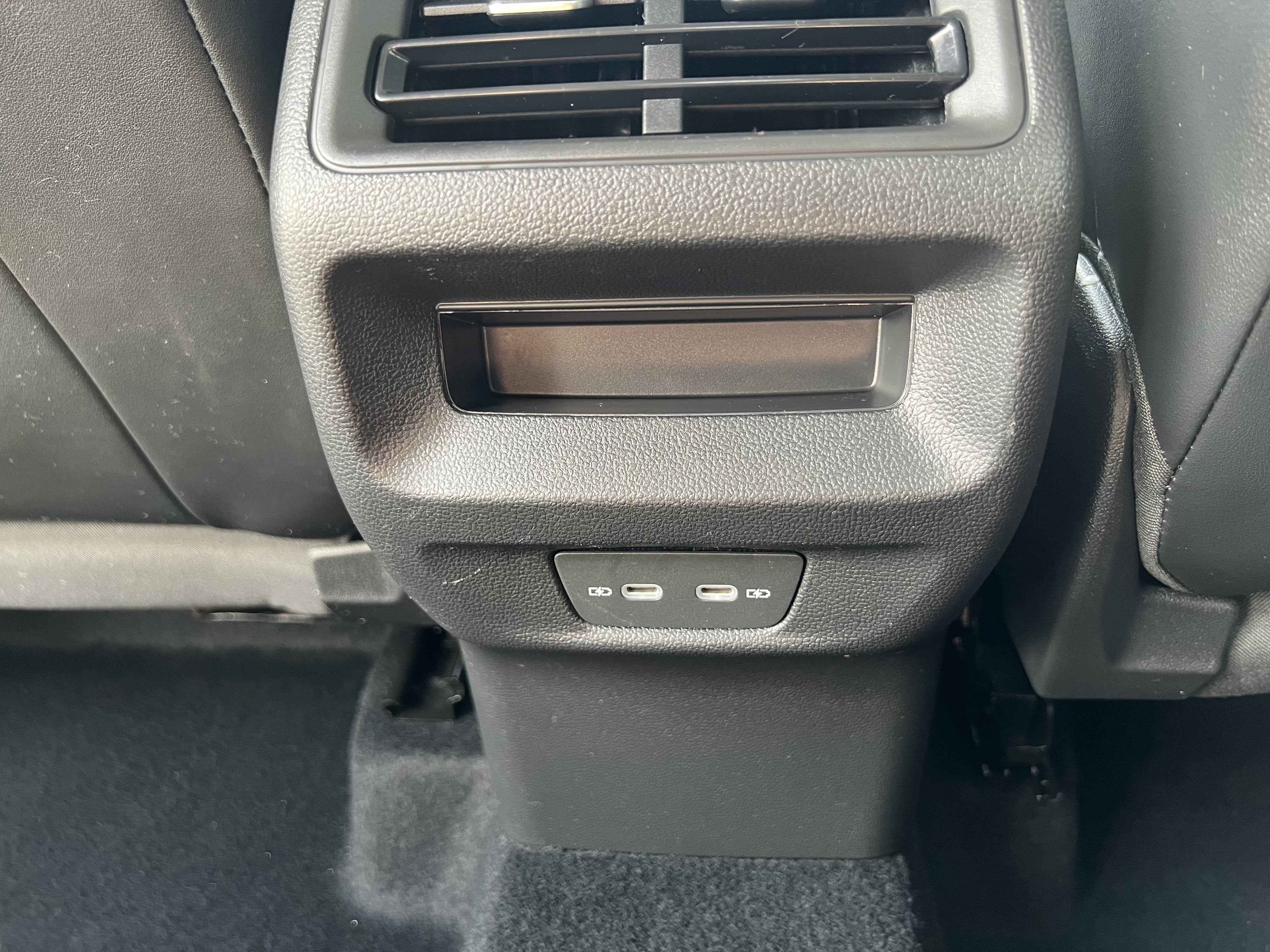2025 Volkswagen Tiguan SE