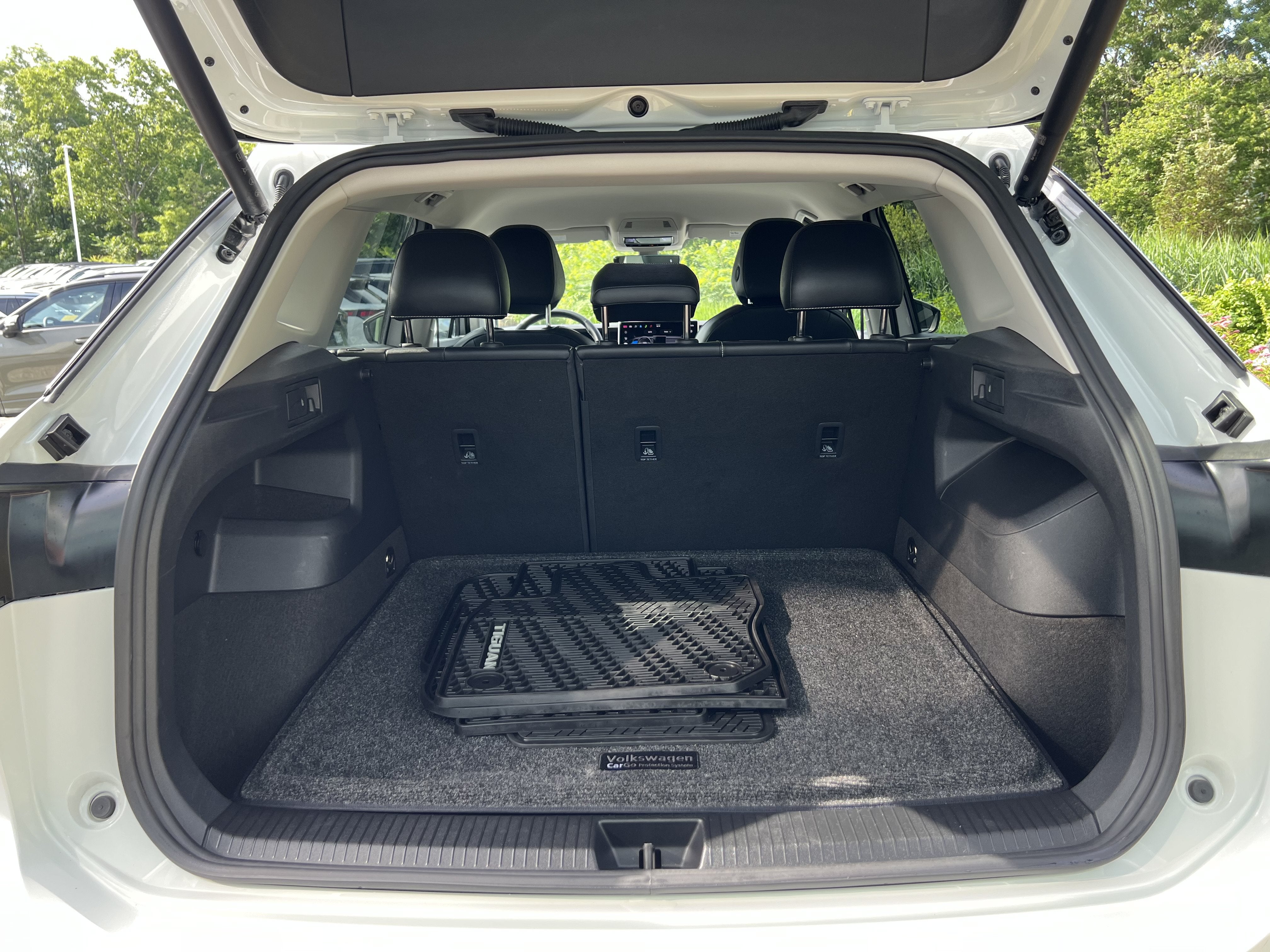 2025 Volkswagen Tiguan SE