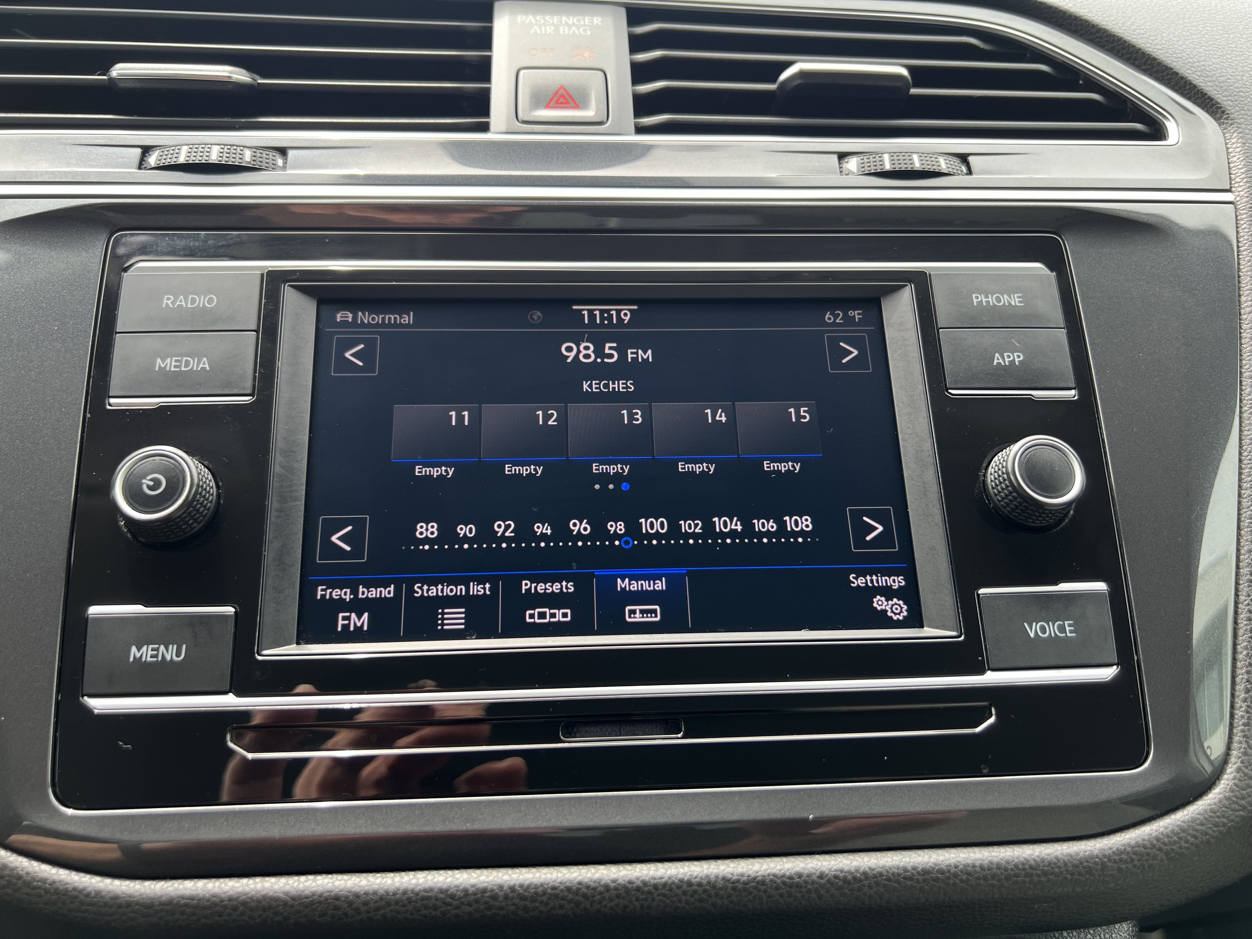 2023 Volkswagen Tiguan S