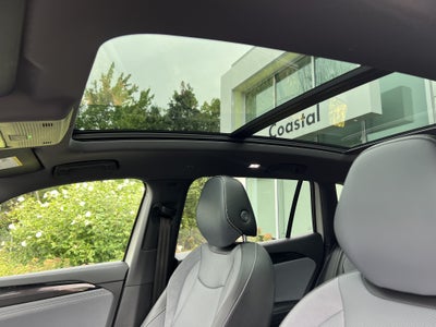 2025 Volkswagen Tiguan SE R-Line Black