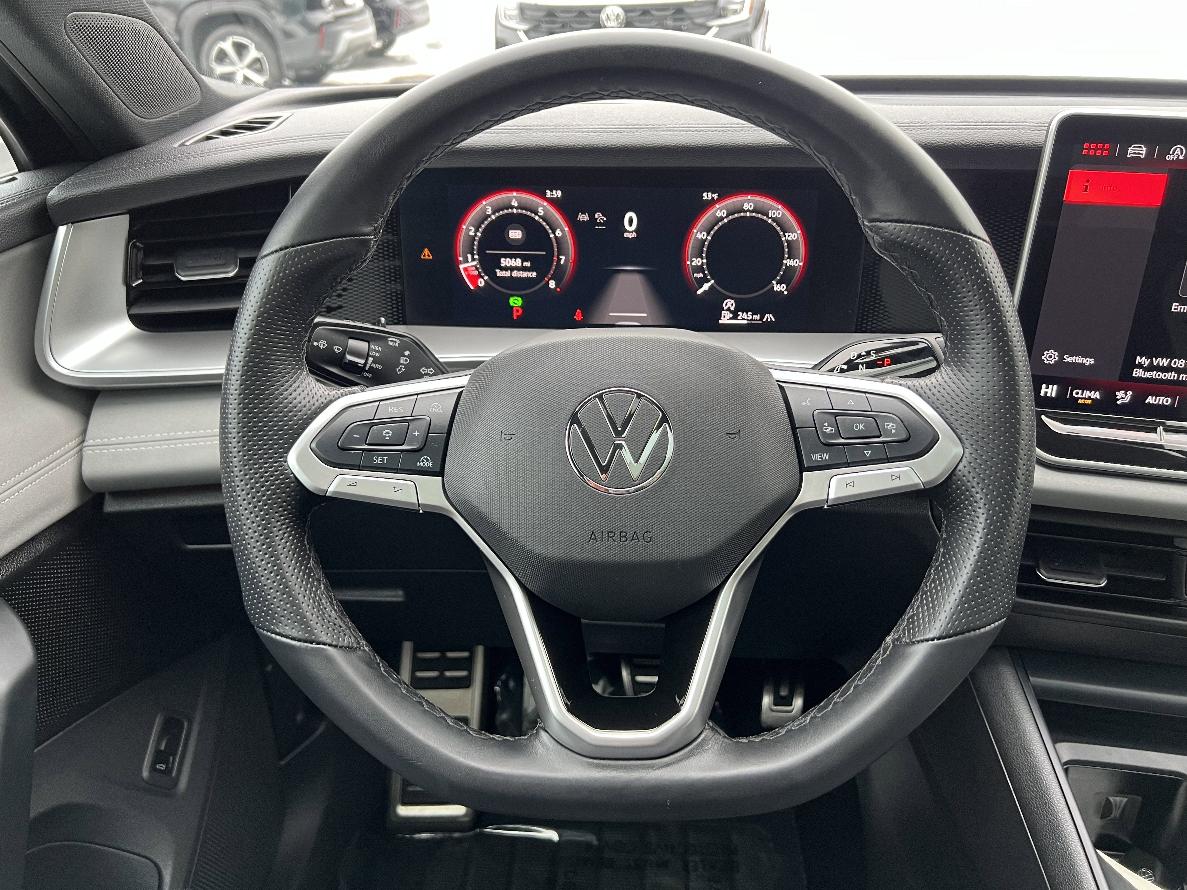 2025 Volkswagen Tiguan SE R-Line Black