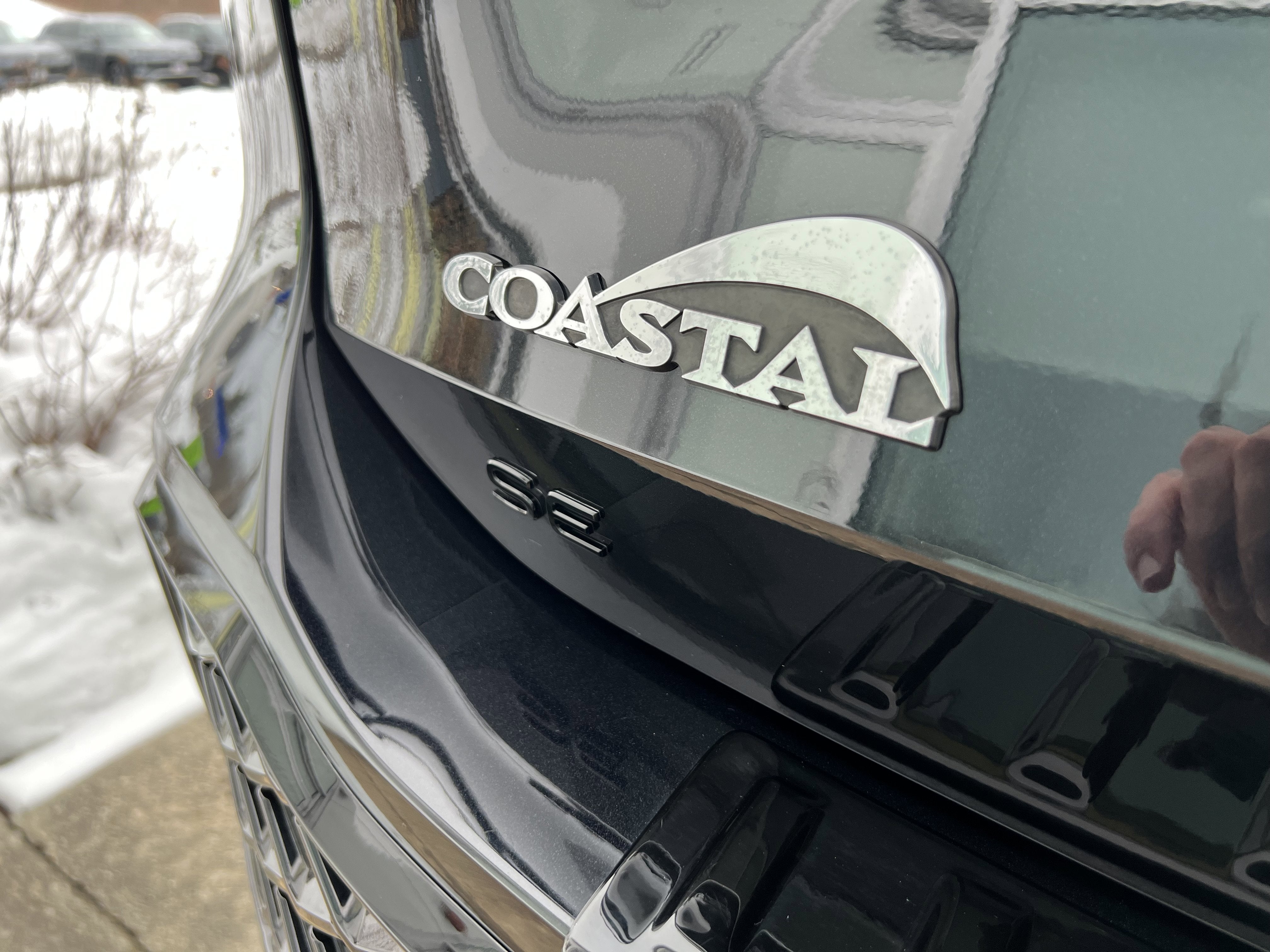 2025 Volkswagen Tiguan SE R-Line Black