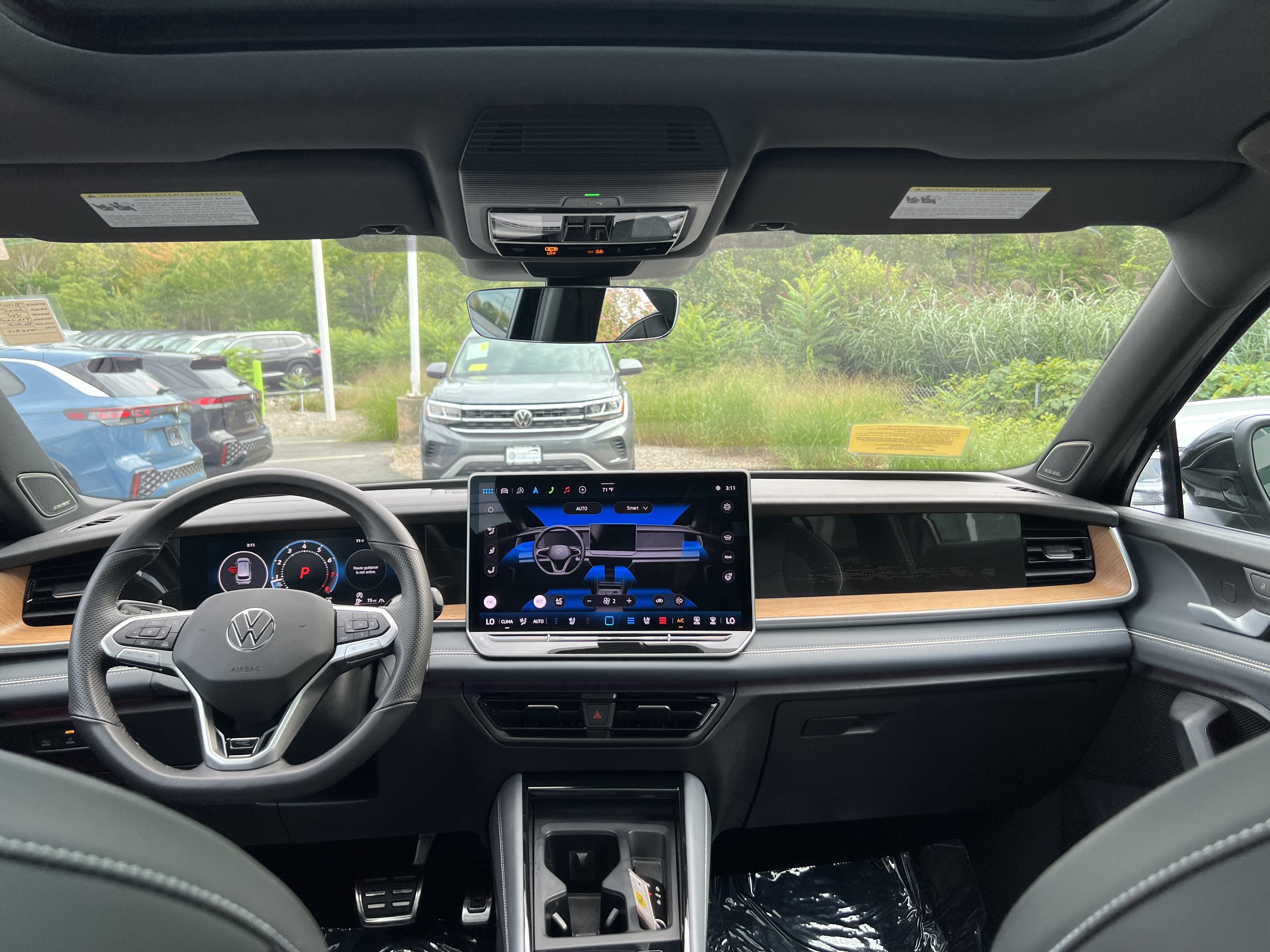 2025 Volkswagen Tiguan SEL R-Line