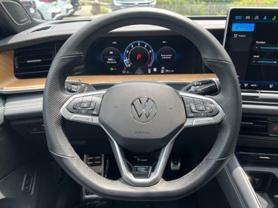2025 Volkswagen Tiguan SEL R-Line