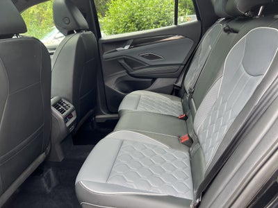 2025 Volkswagen Tiguan SEL R-Line
