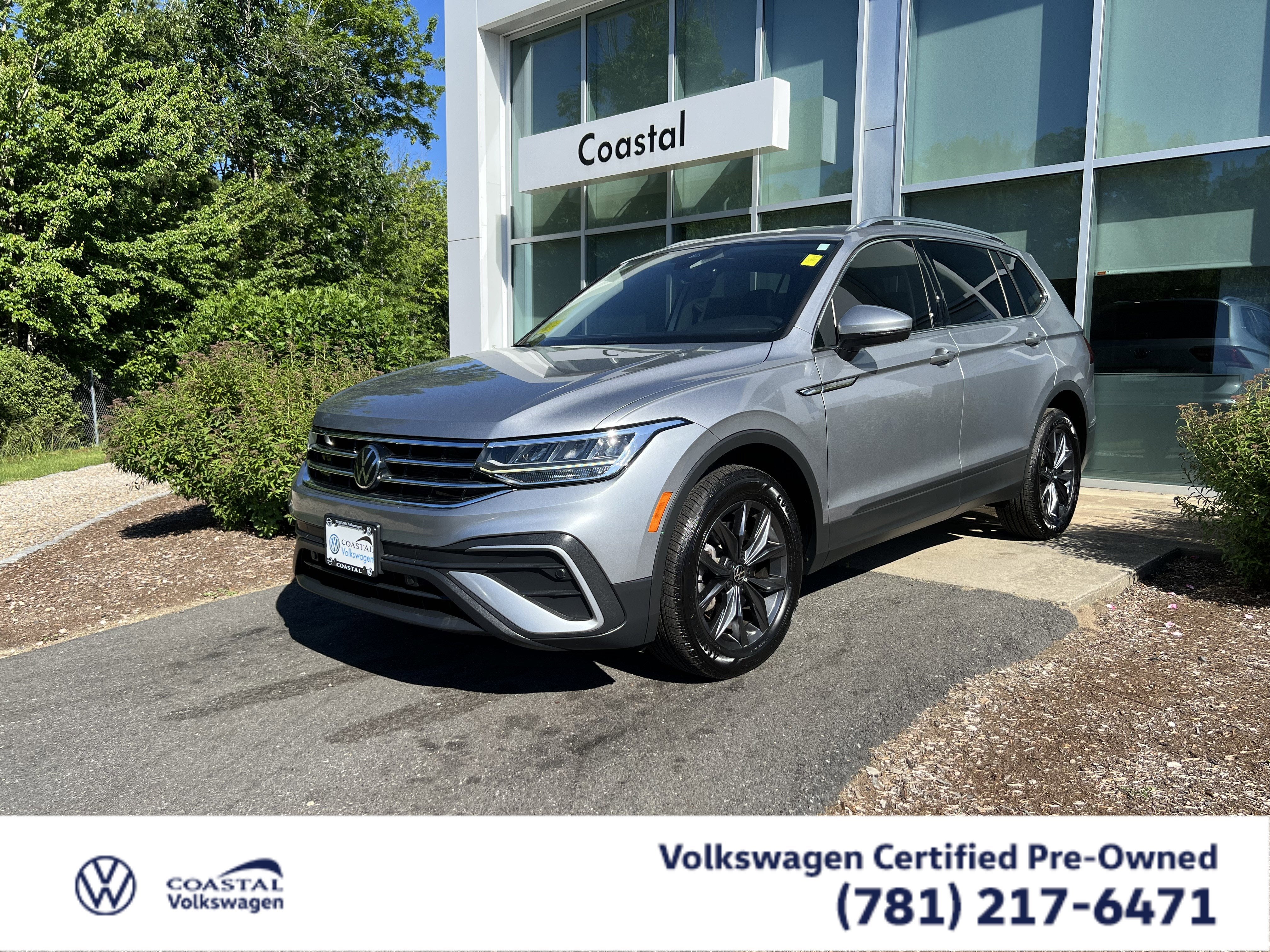 2023 Volkswagen Tiguan SE W/ Panoramic Sunroof