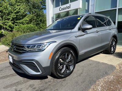 2023 Volkswagen Tiguan SE W/ Panoramic Sunroof