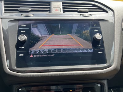 2024 Volkswagen Tiguan SE W/ Panoramic Sunroof