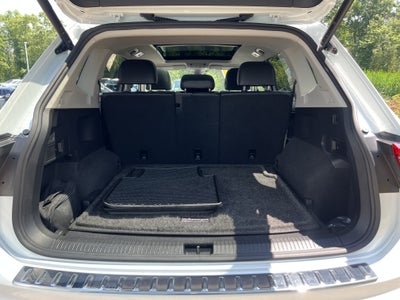 2023 Volkswagen Tiguan SE W/ Panoramic Sunroof