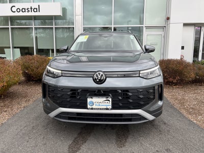 2025 Volkswagen Tiguan SE w/panoramic sunroof