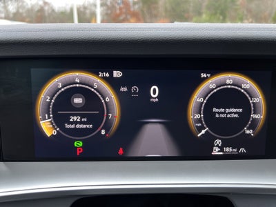 2025 Volkswagen Tiguan SE w/panoramic sunroof