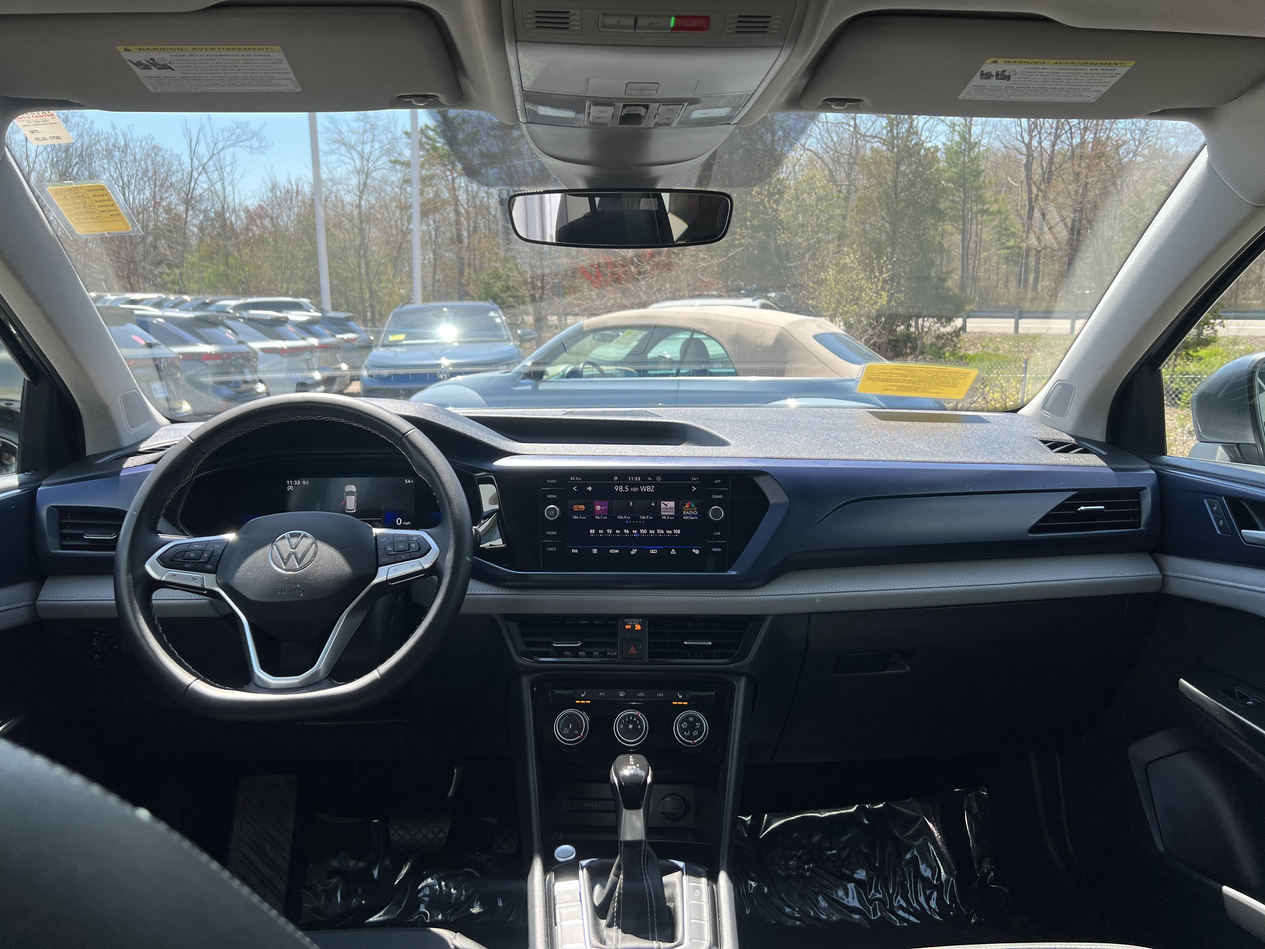 2023 Volkswagen Taos SE