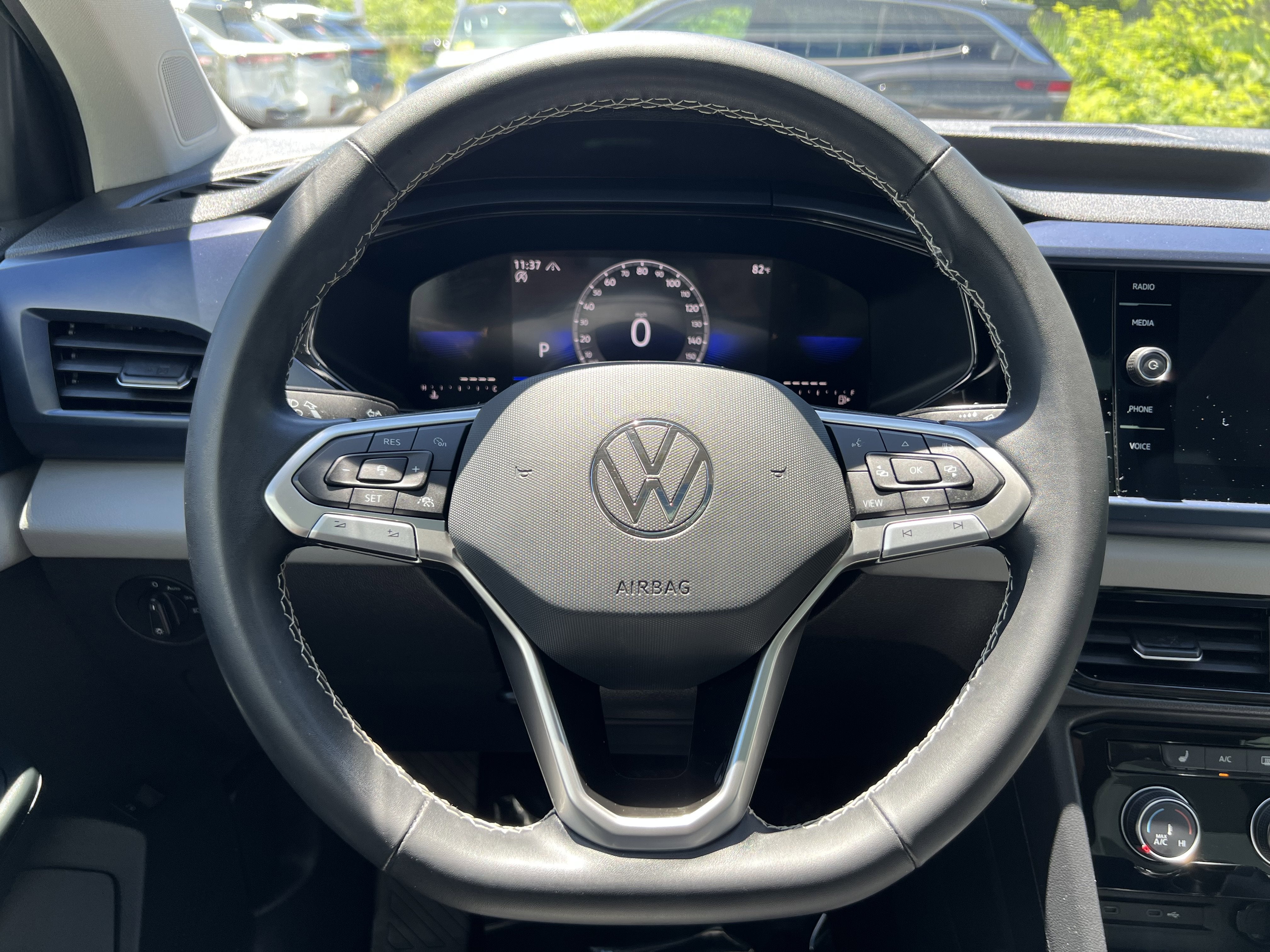 2023 Volkswagen Taos SE