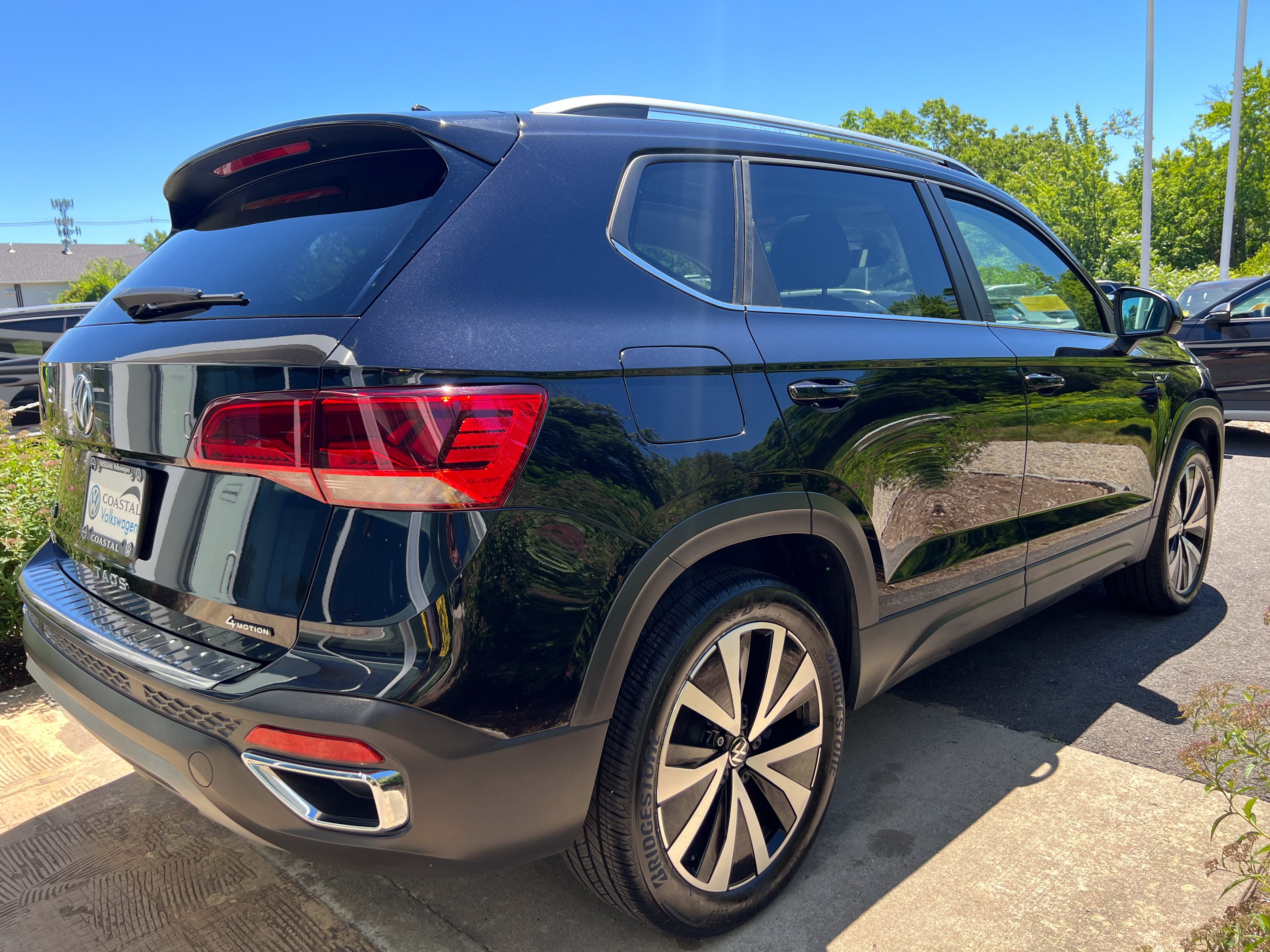 2023 Volkswagen Taos SE