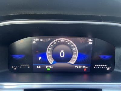 2026 Volkswagen Taos SE w/panoramic sunroof
