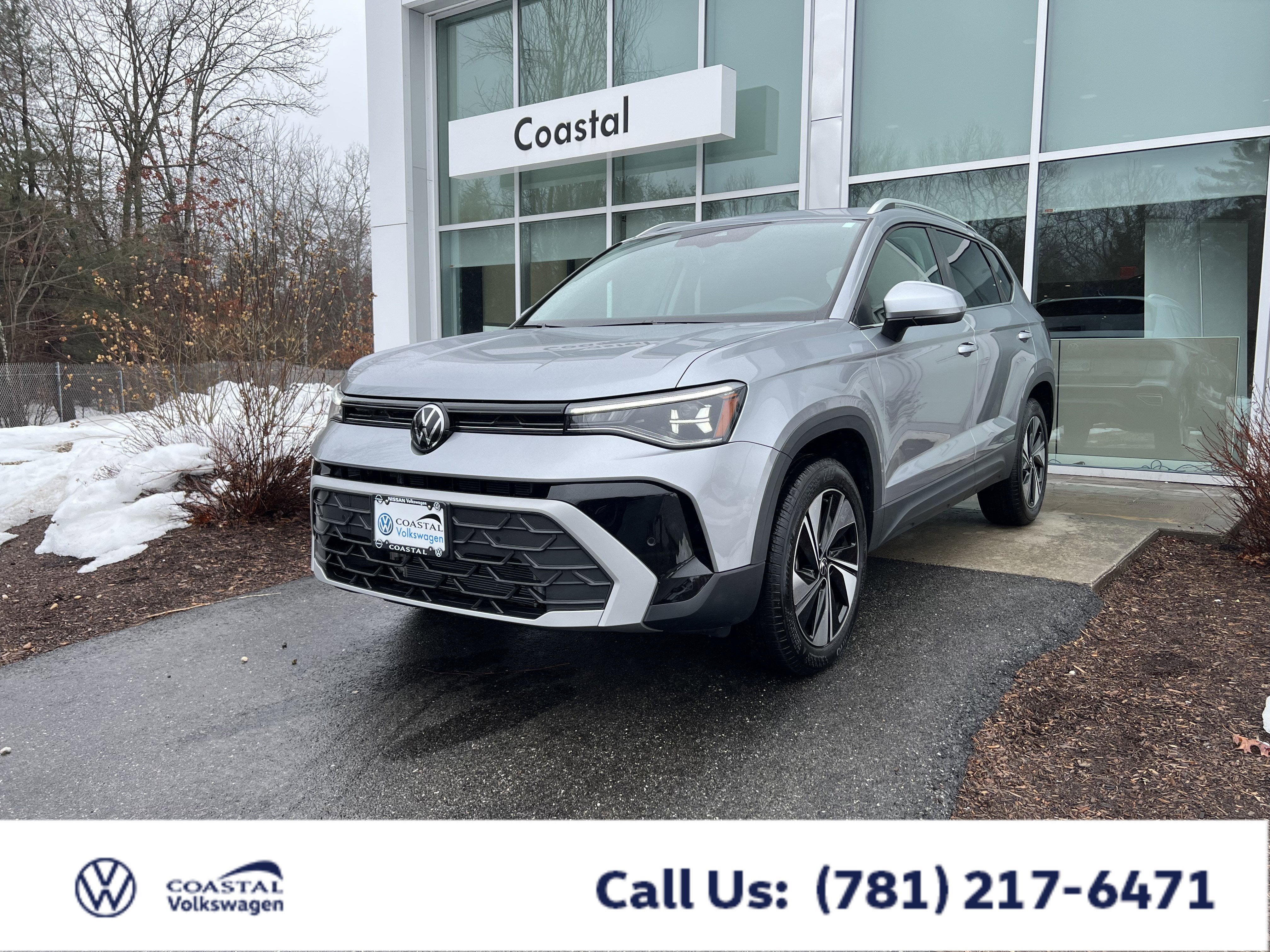2025 Volkswagen Taos SE w/panoramic sunroof