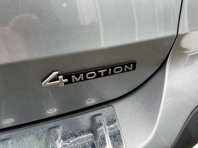 2025 Volkswagen Taos SE w/panoramic sunroof