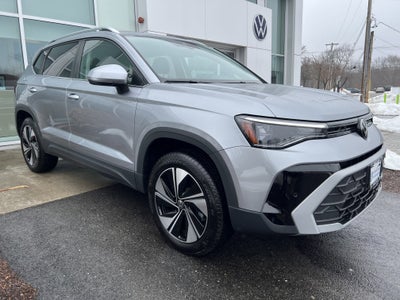 2025 Volkswagen Taos SE w/panoramic sunroof