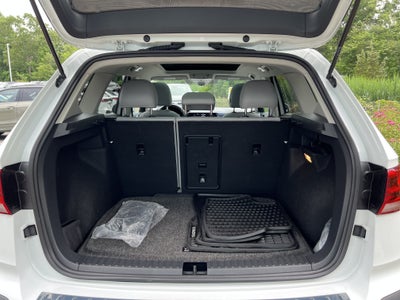 2023 Volkswagen Taos SE W/ Panoramic Sunroof