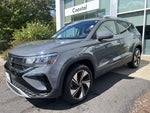 2023 Volkswagen Taos SE w/panoramic sunroof