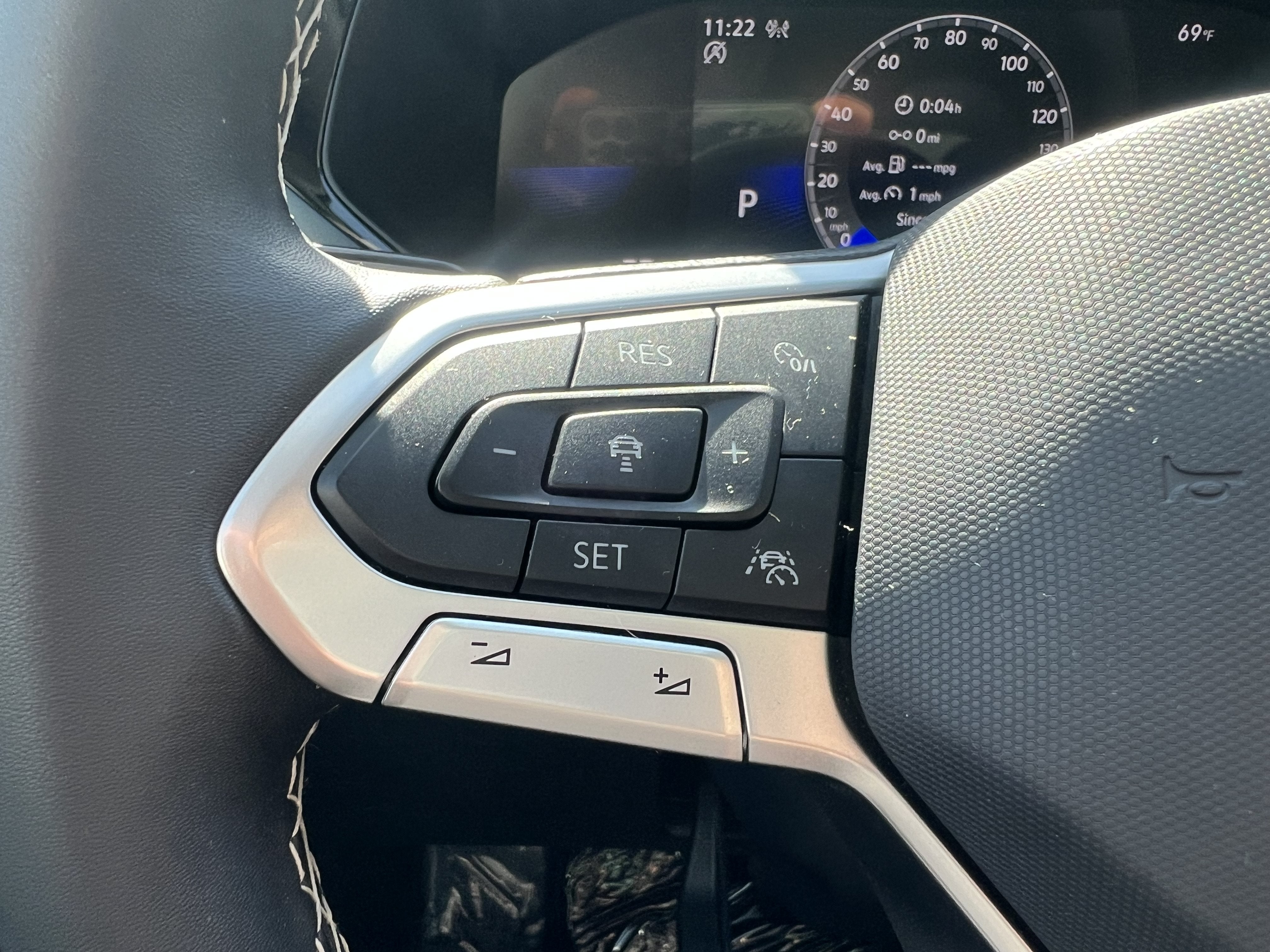 2024 Volkswagen Taos SE