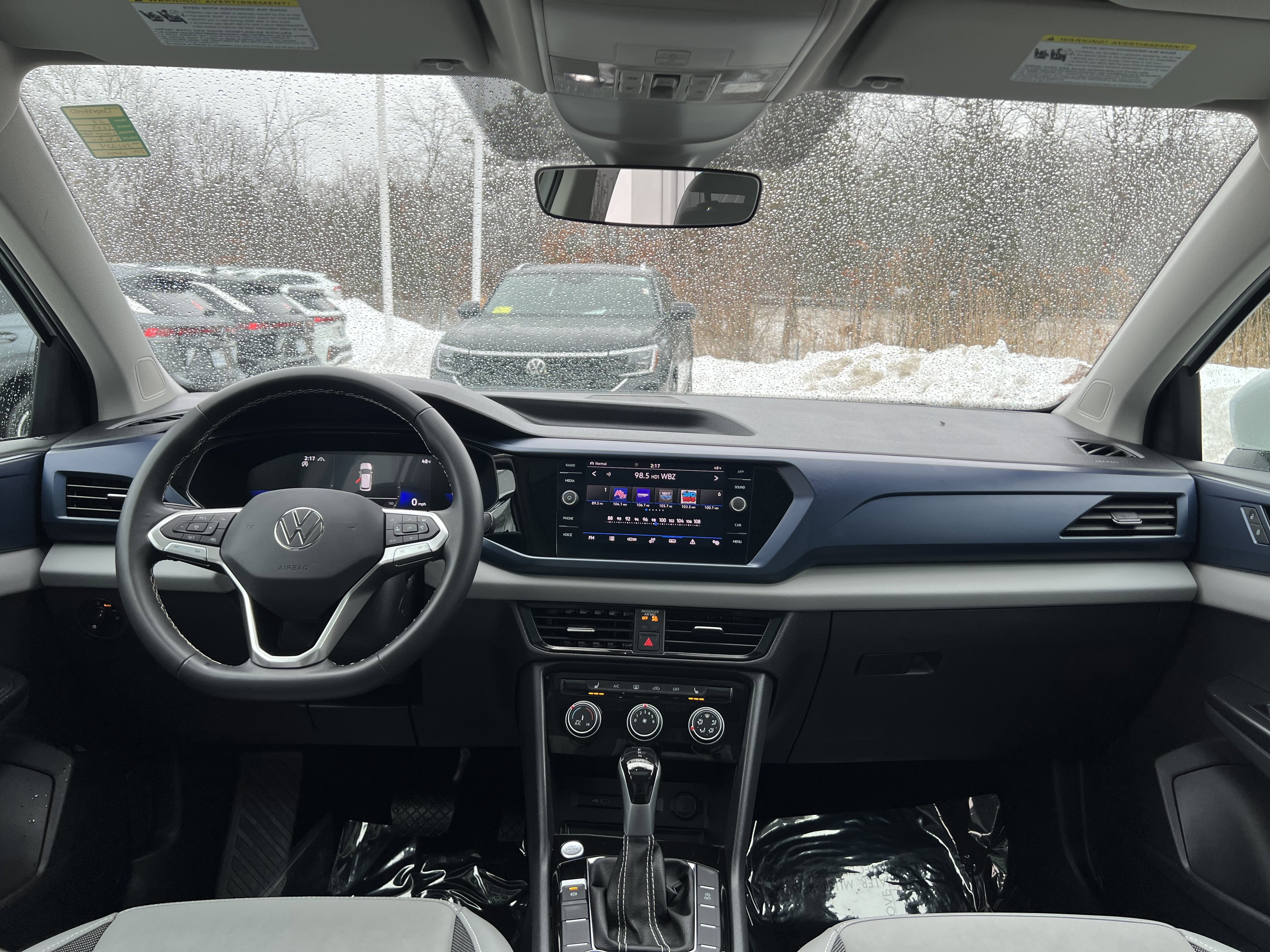 2023 Volkswagen Taos SE