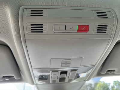 2024 Volkswagen Taos SE w/panoramic sunroof