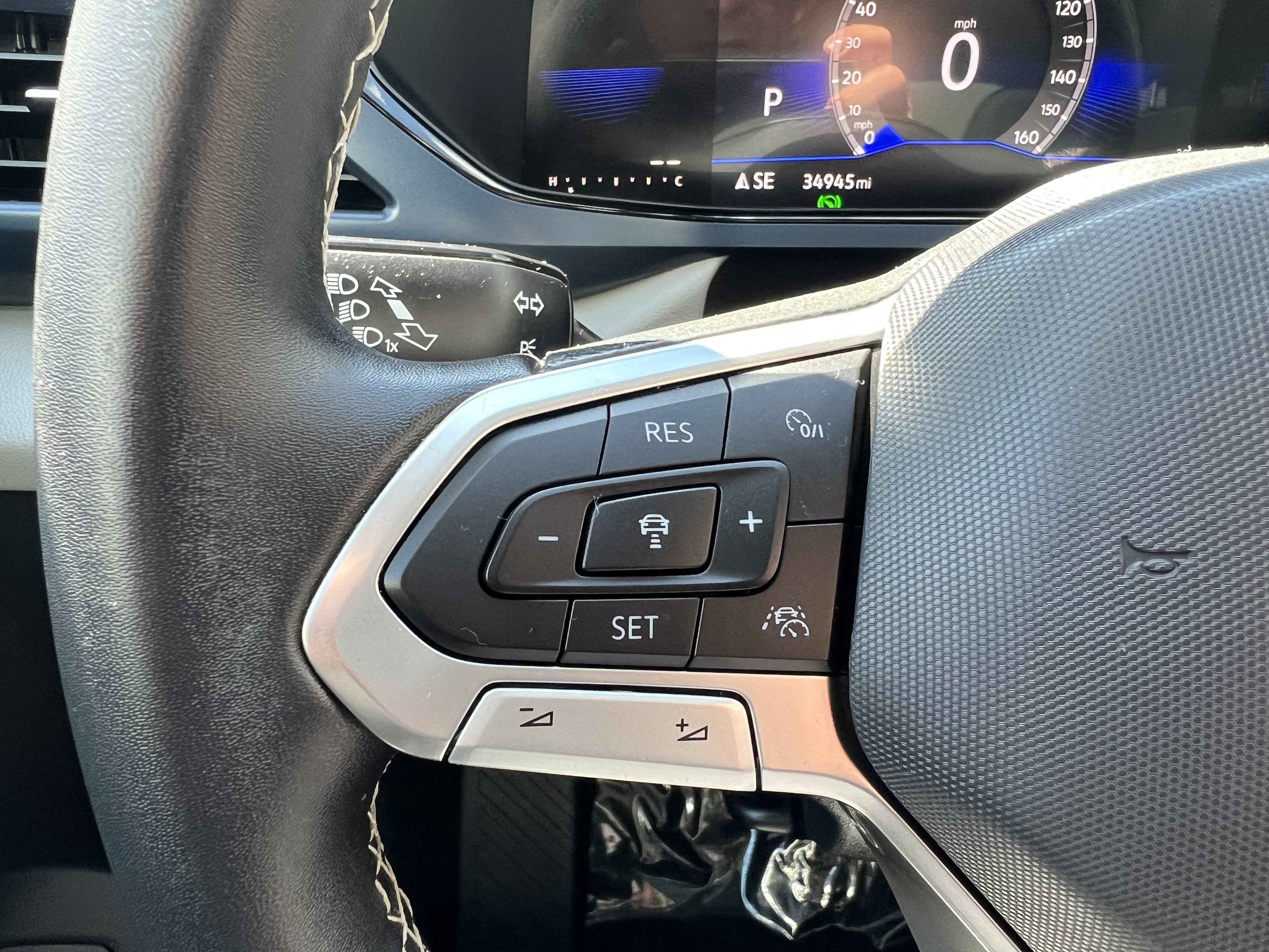 2023 Volkswagen Taos SE