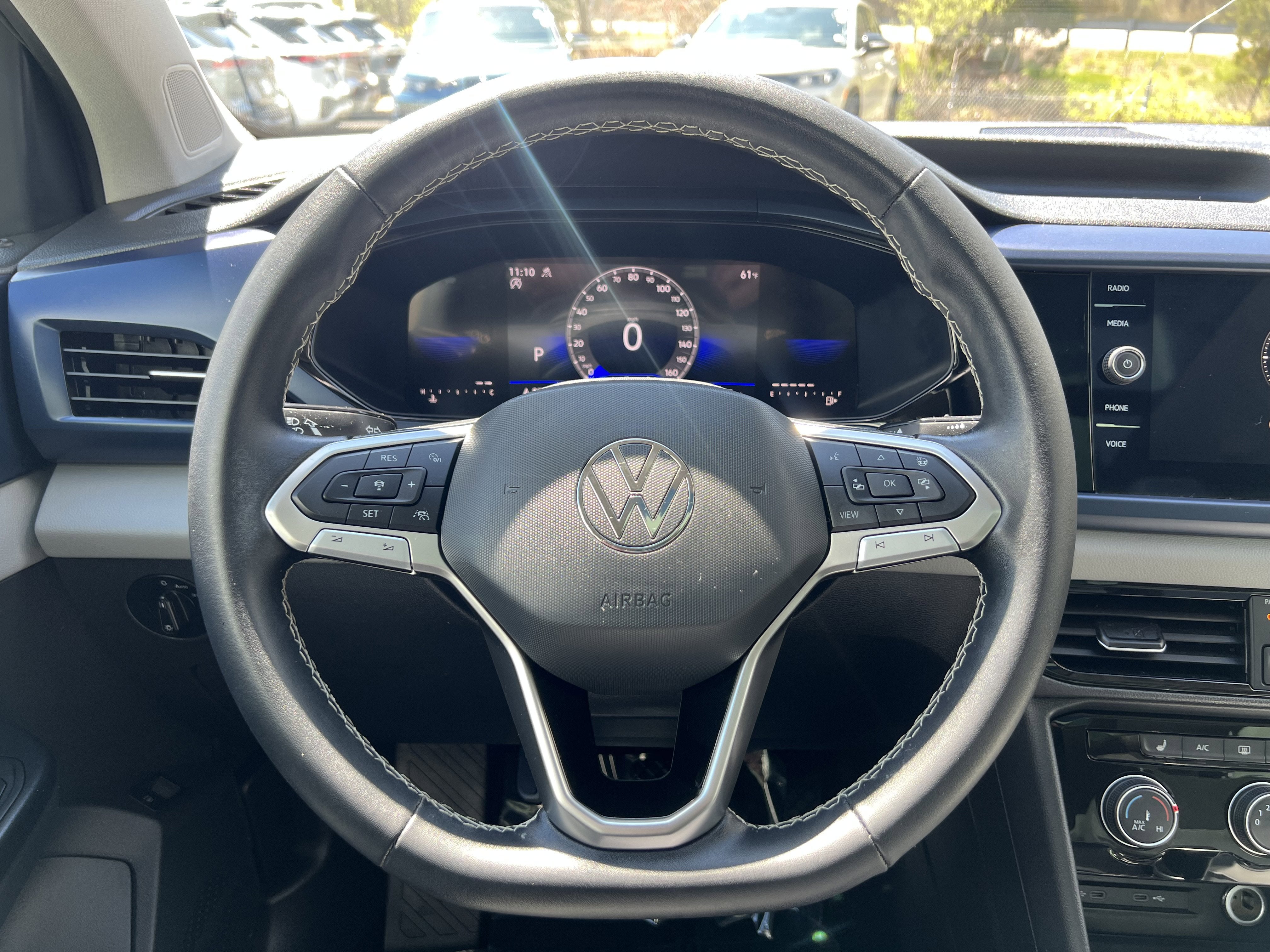 2023 Volkswagen Taos SE