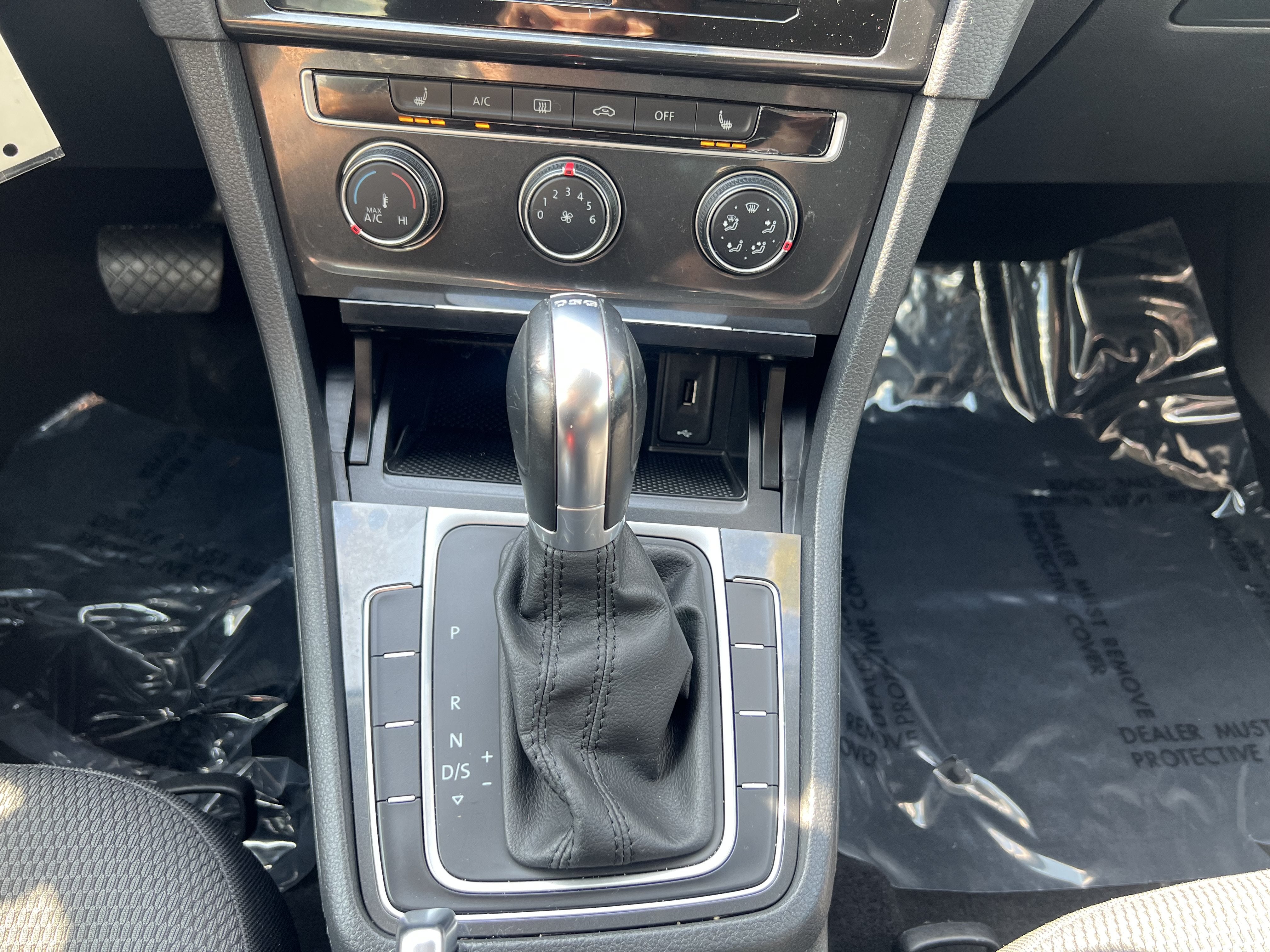 2019 Volkswagen Golf SportWagen S