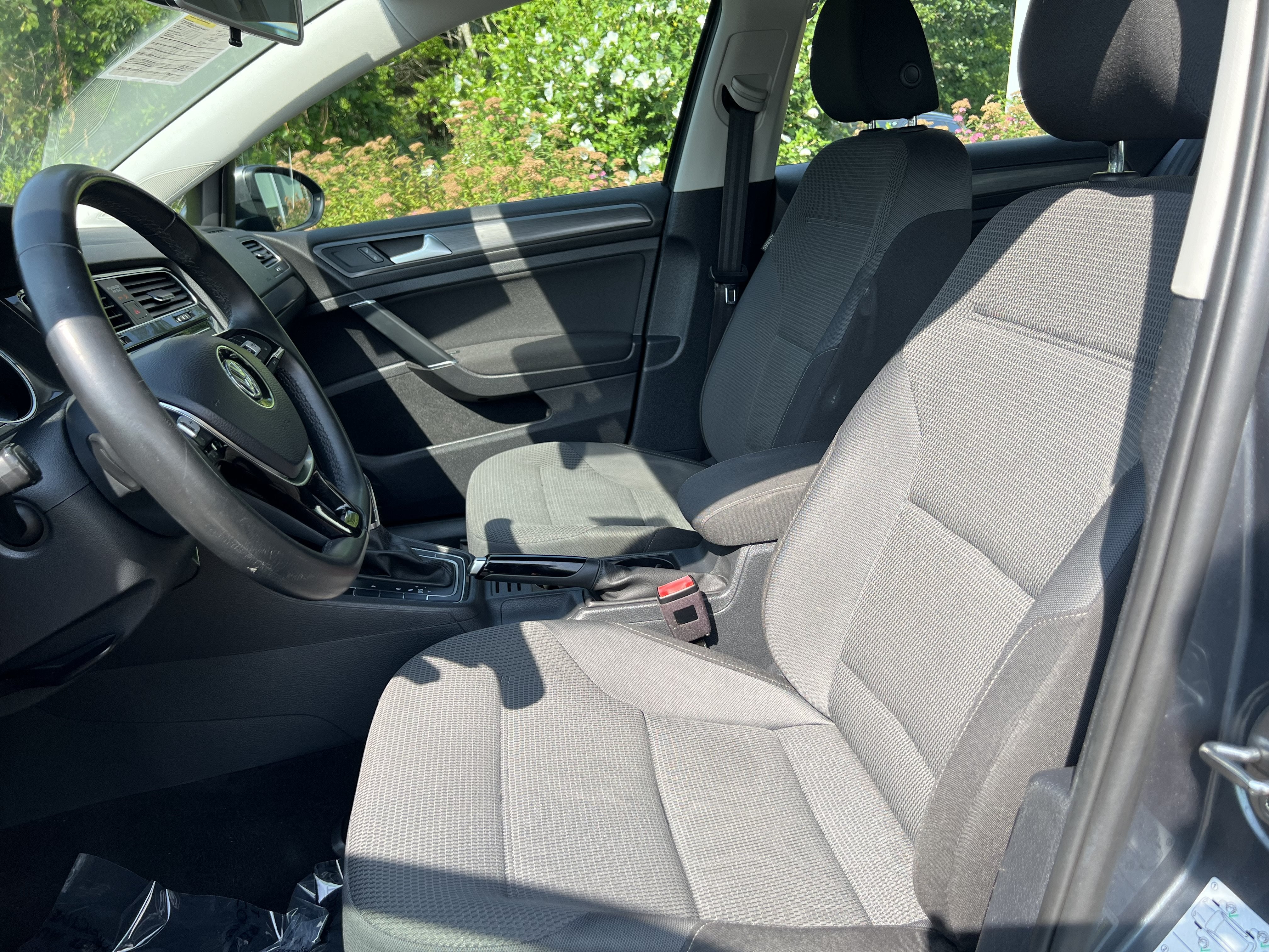 2019 Volkswagen Golf SportWagen S