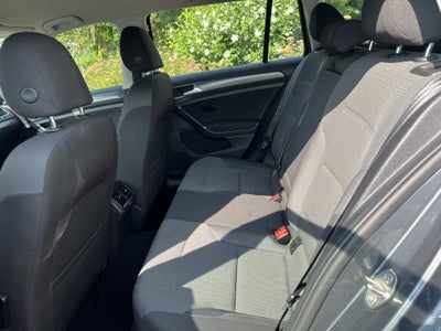 2019 Volkswagen Golf SportWagen S