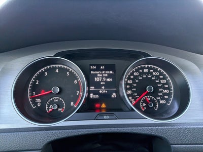 2017 Volkswagen Golf Base