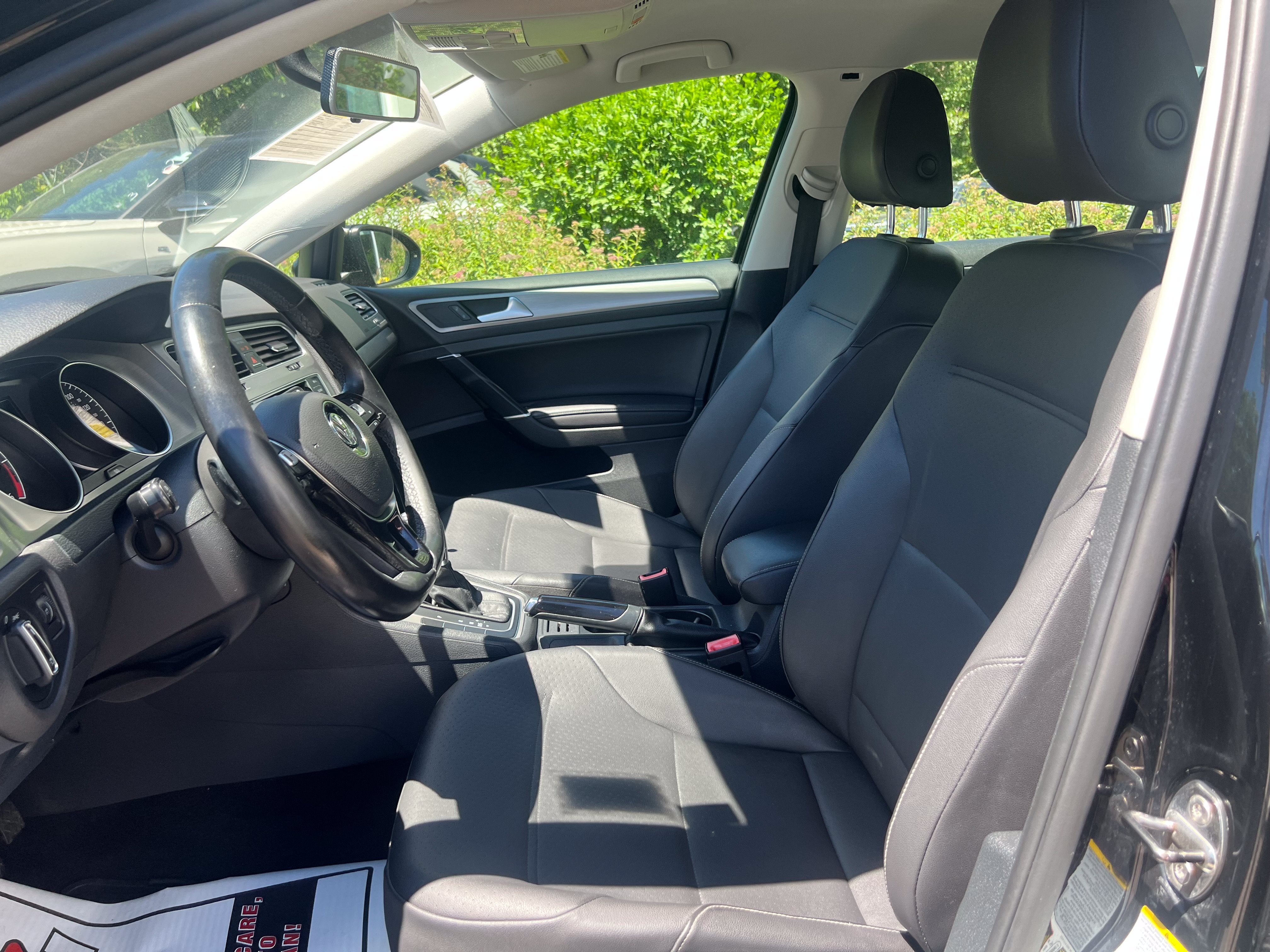 2015 Volkswagen Golf TDI S