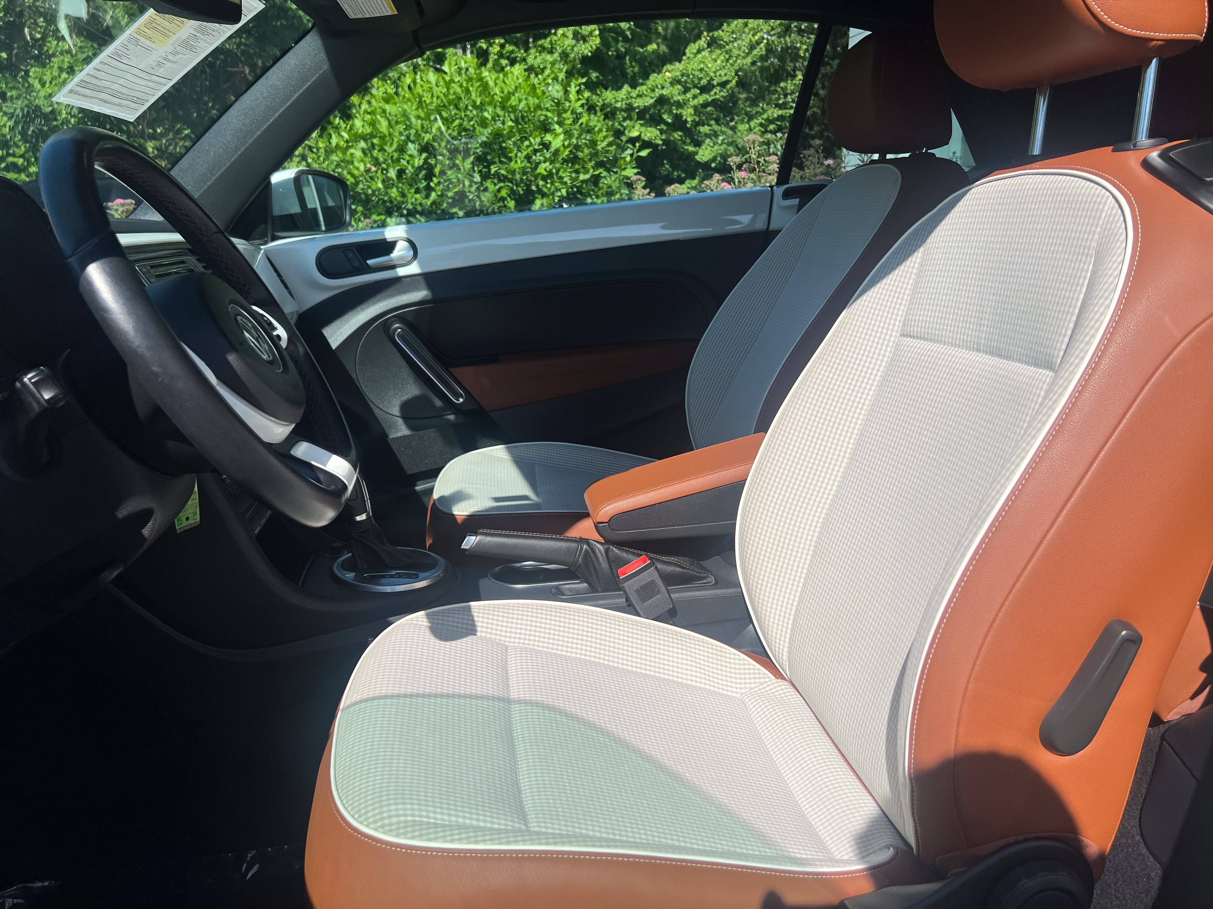 2017 Volkswagen Beetle Convertible Base