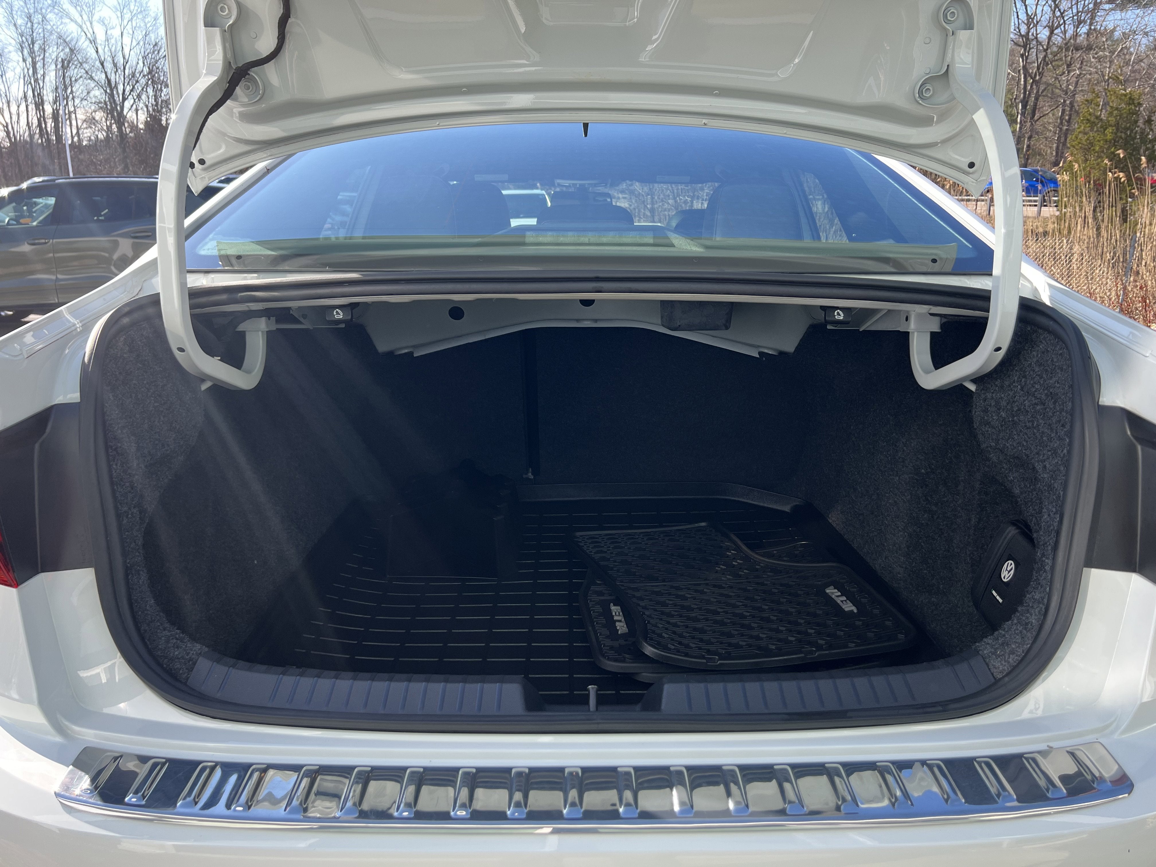 2019 Volkswagen Jetta R line