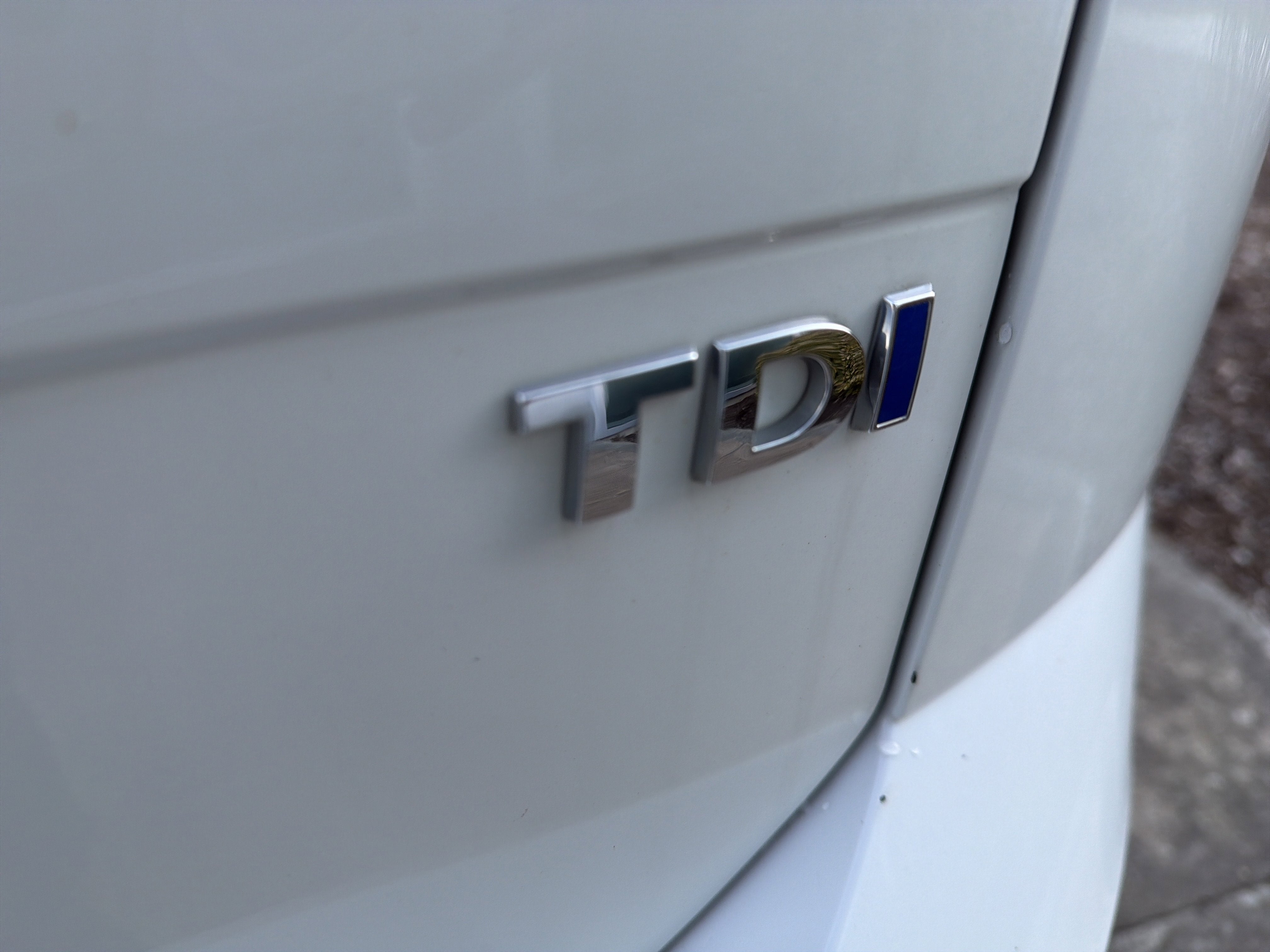 2015 Volkswagen Golf SportWagen TDI S