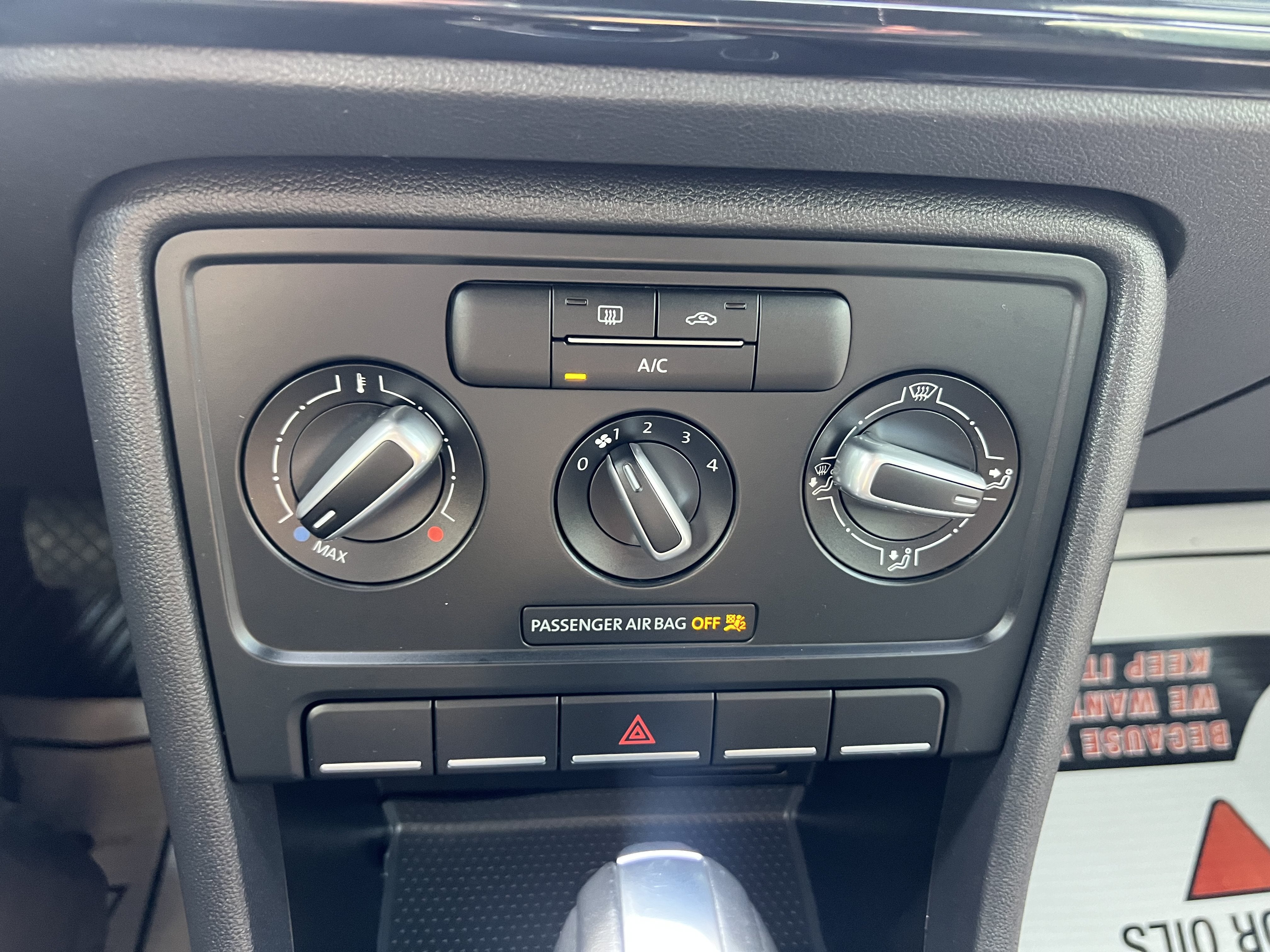 2019 Volkswagen Beetle Base