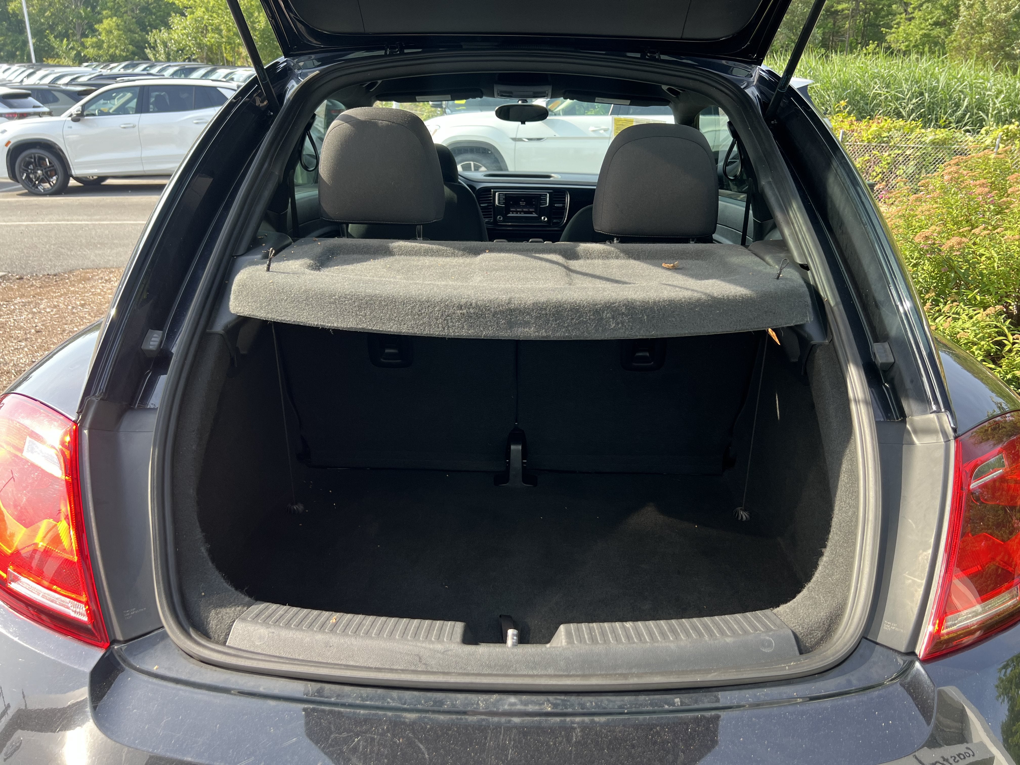 2019 Volkswagen Beetle Base