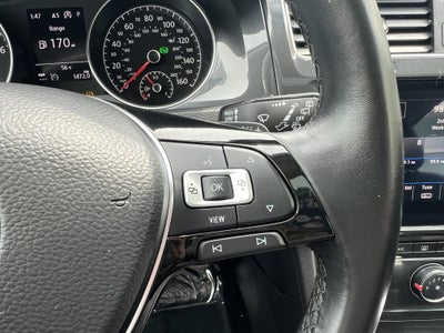 2019 Volkswagen Golf SE